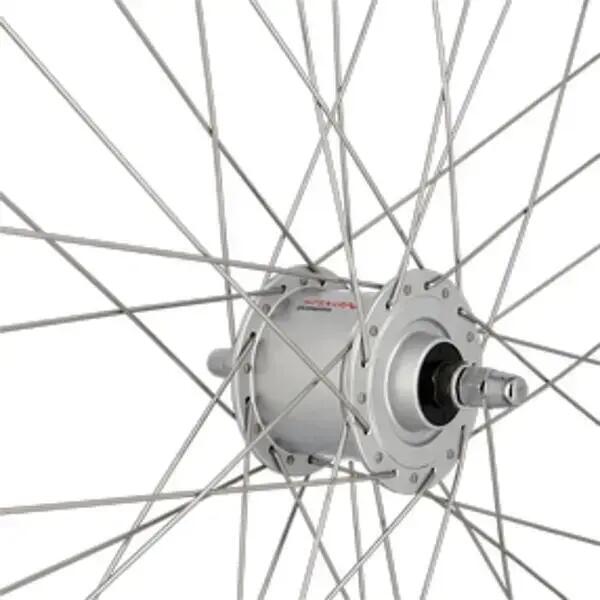 Vorderrad eines Fahrrads Velox Mach1 Er 10 Shimano Dynamo 3/3