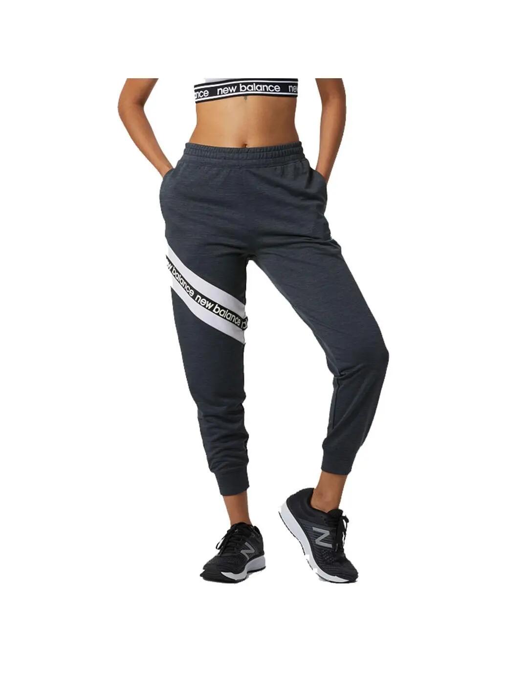 NEW BALANCE picture