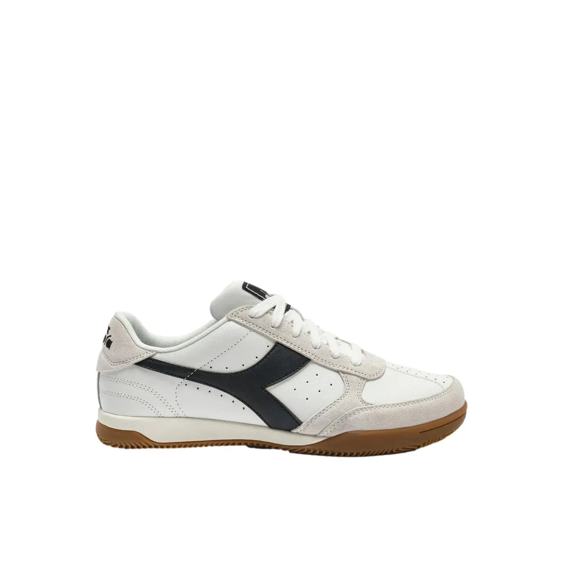 DIADORA picture
