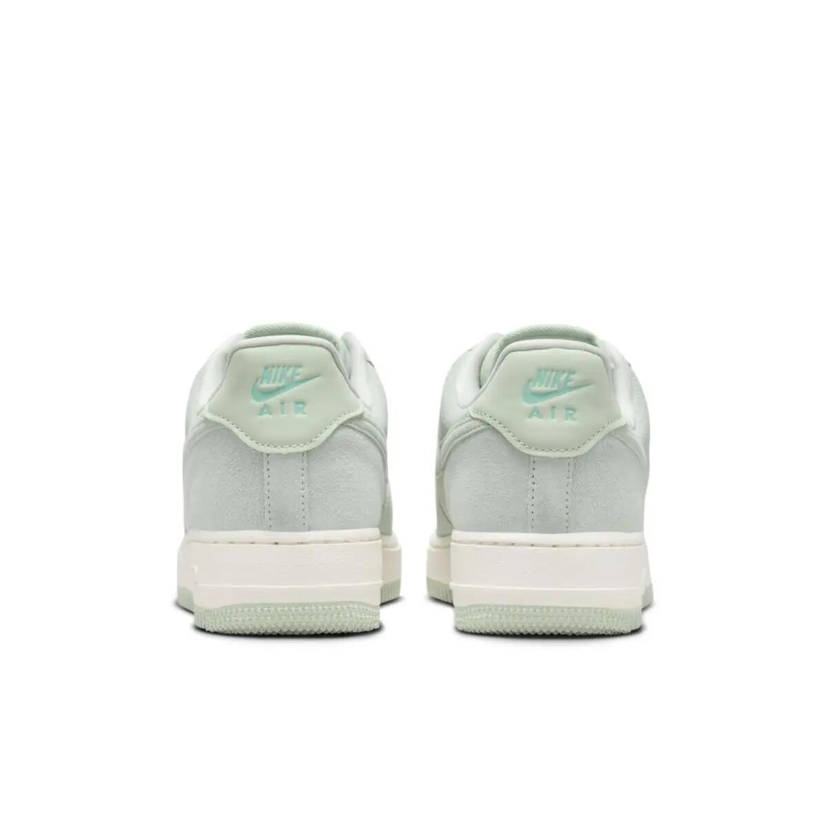 Buty damskie  NIKE AIR FORCE 1 '07 SE 36 6/7