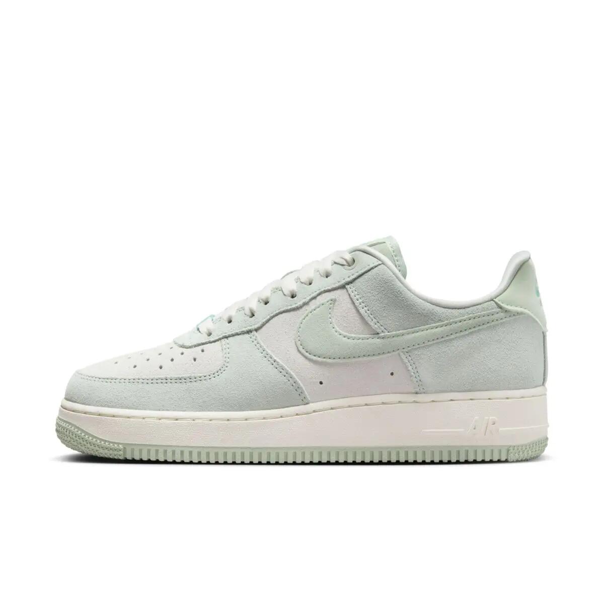 Buty damskie  NIKE AIR FORCE 1 '07 SE 36 2/7