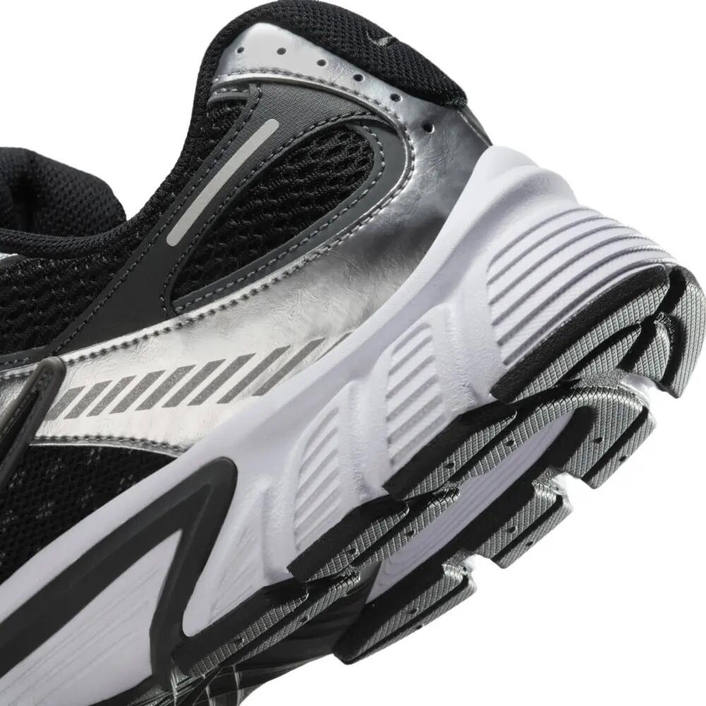 Buty męskie NIKE V5 RNR 45 3/6