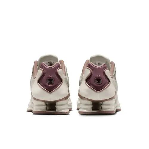 Buty damskie NIKE W NIKE SHOX TL 41 4/5