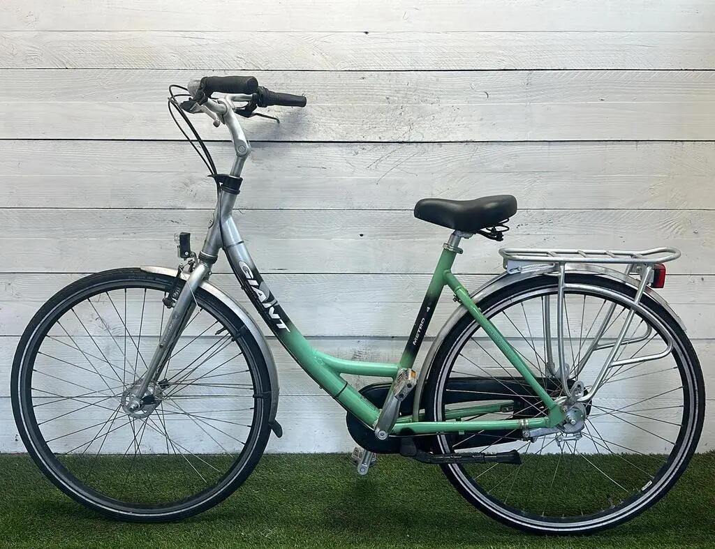 Bicicletta usata Giant Metro CS4 4/4