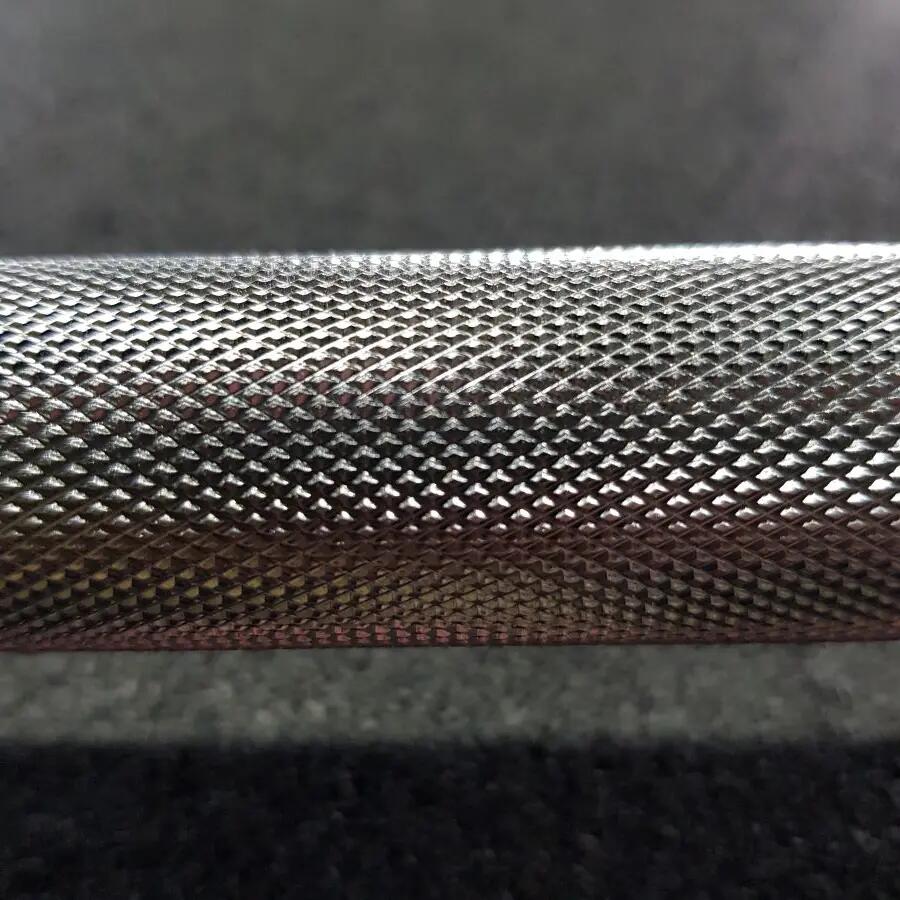 Barre MotiV 2.0 - 15 kg, hard chrome, 4 aiguilles 6/6