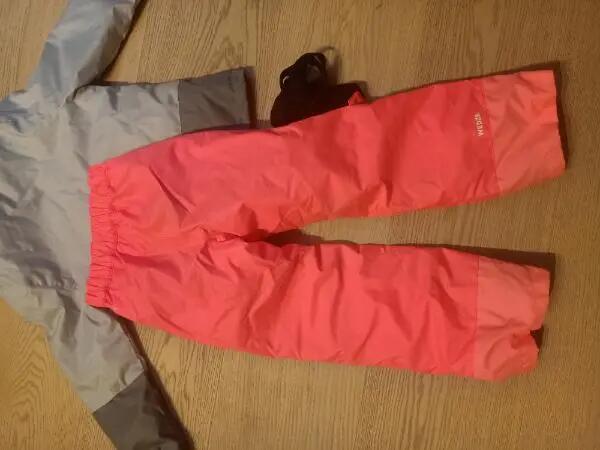 Tussen Particulieren - Wedzi ski-jas en broek 8 jaar 2/4