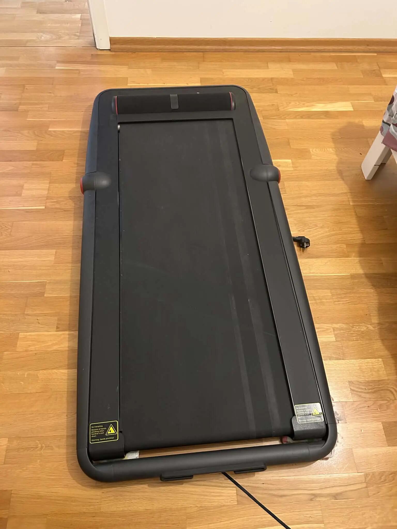 Entre Particuliers - Tapis de course WalkSlim 830 - pliable et compact 6/7