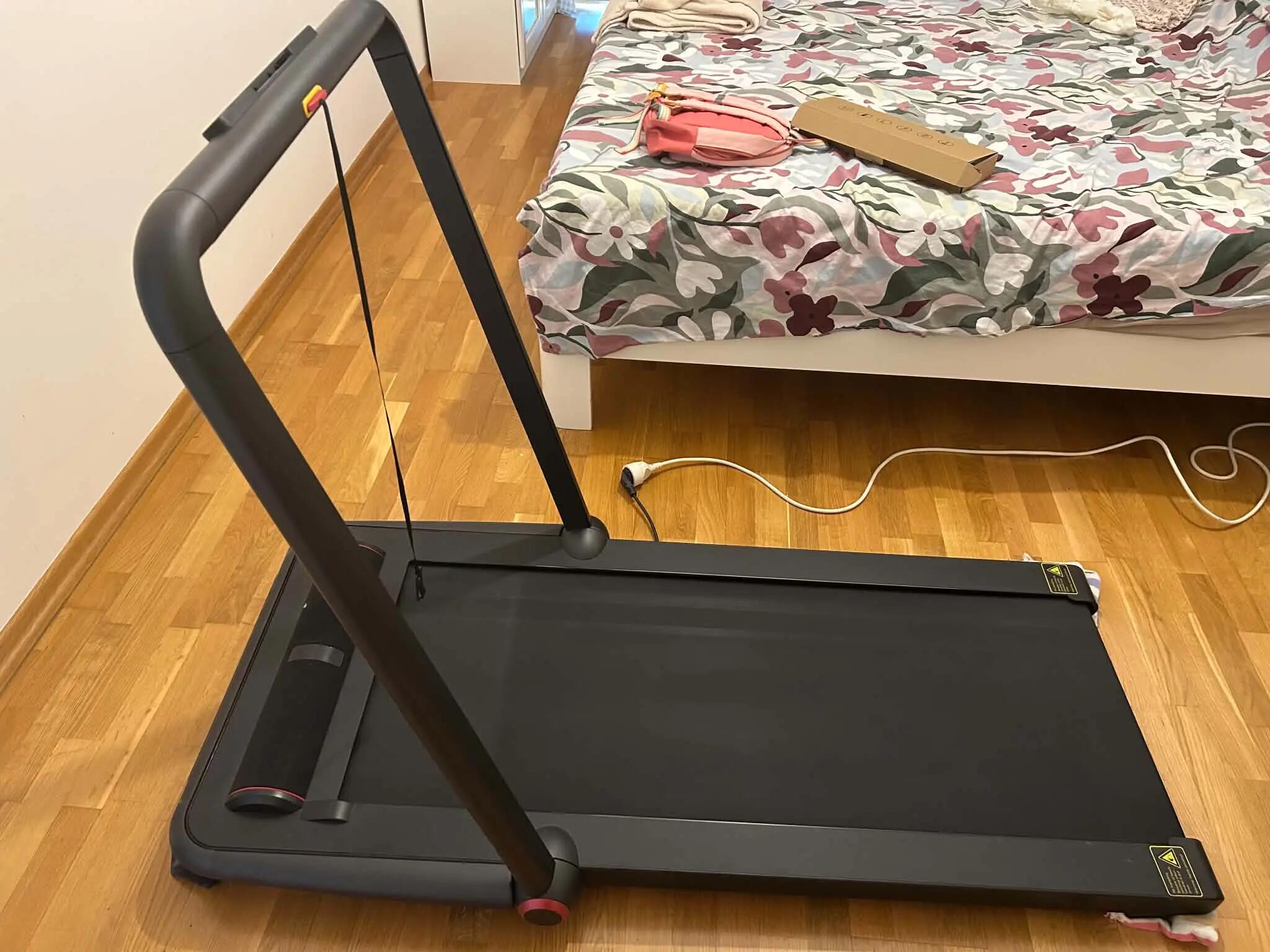 Entre Particuliers - Tapis de course WalkSlim 830 - pliable et compact 3/7