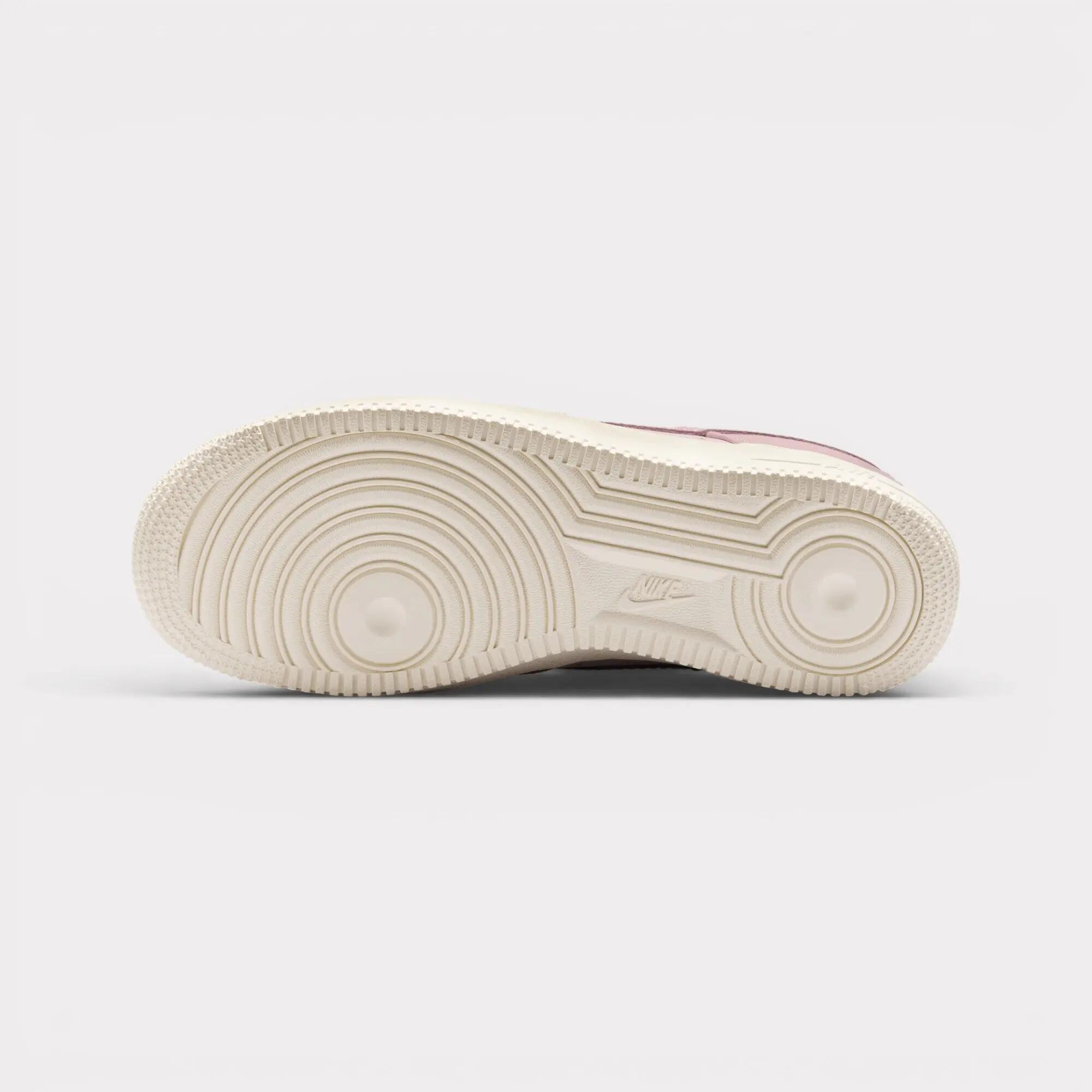 Nike Air Force 1 - Pink Oxford 6/7