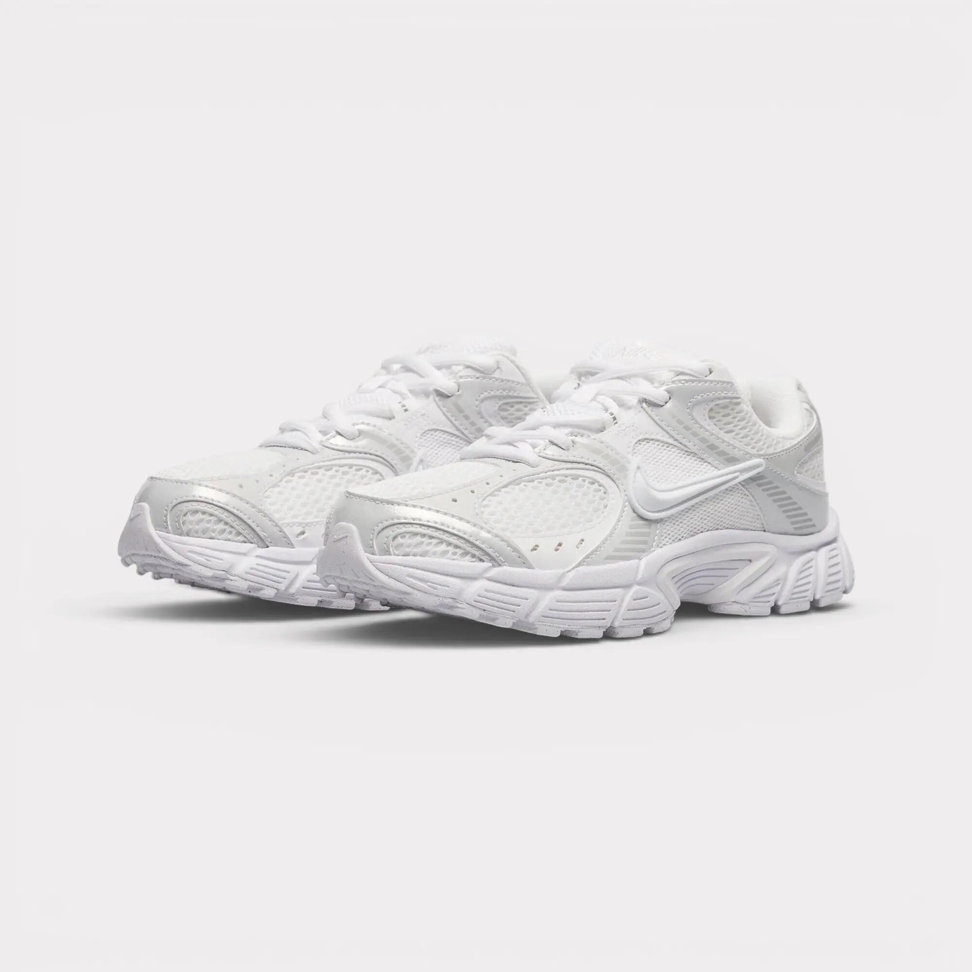 Nike V5 RNR - White Metallic Silver 2/6