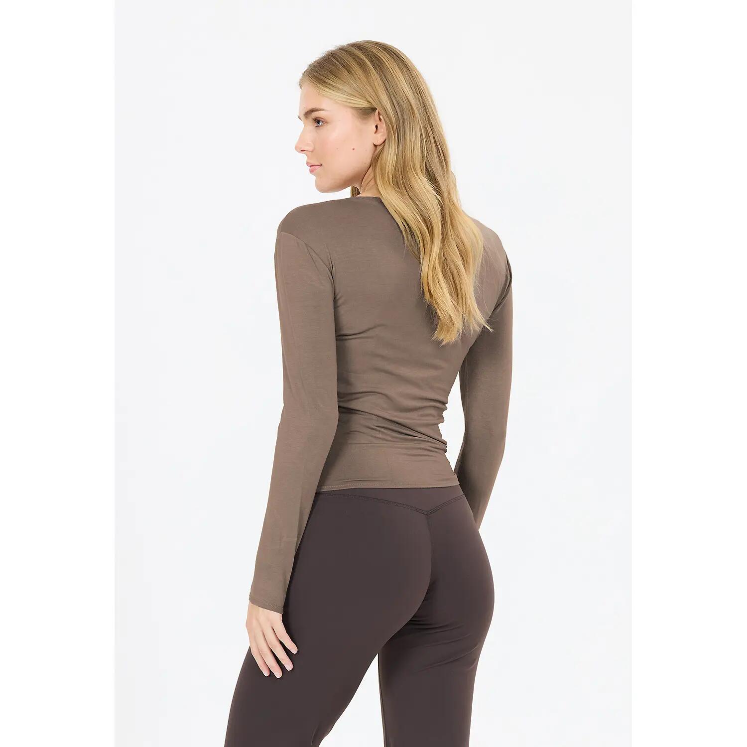 athlecia Walyn W Wikkelblouse van viscose met stretch – 1292 Greige 4/6