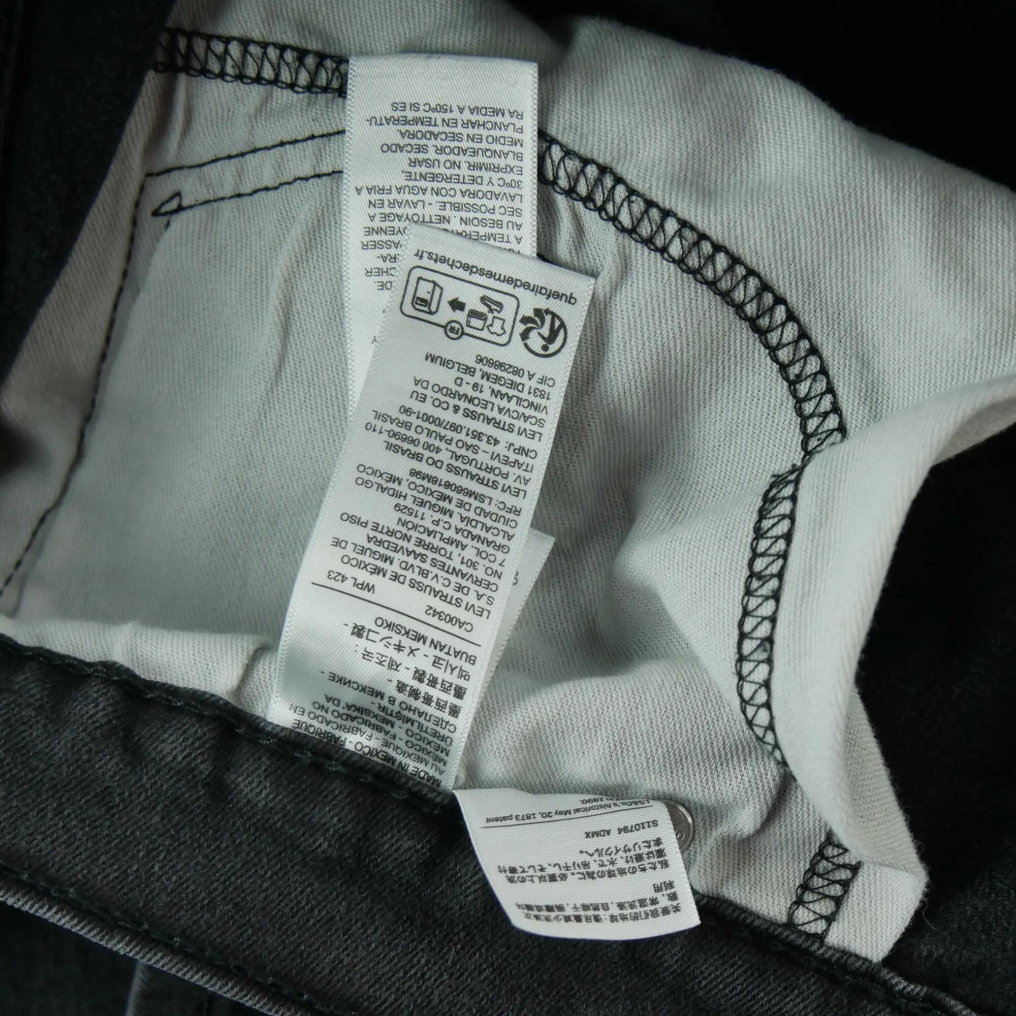 Refurbished - Herrenjeans W36/L30 Levis 502 Regular Schnitt - Wie neu 8/8