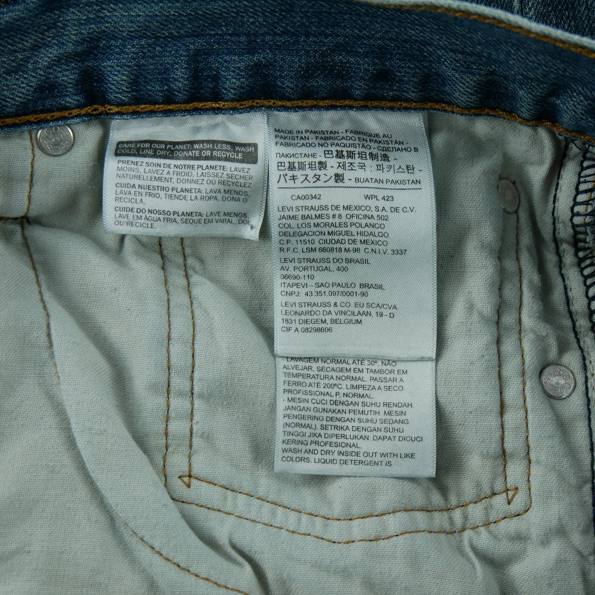 Tweedehands - Levi Strauss heren short 559 W40 blauw - Als nieuw 8/8