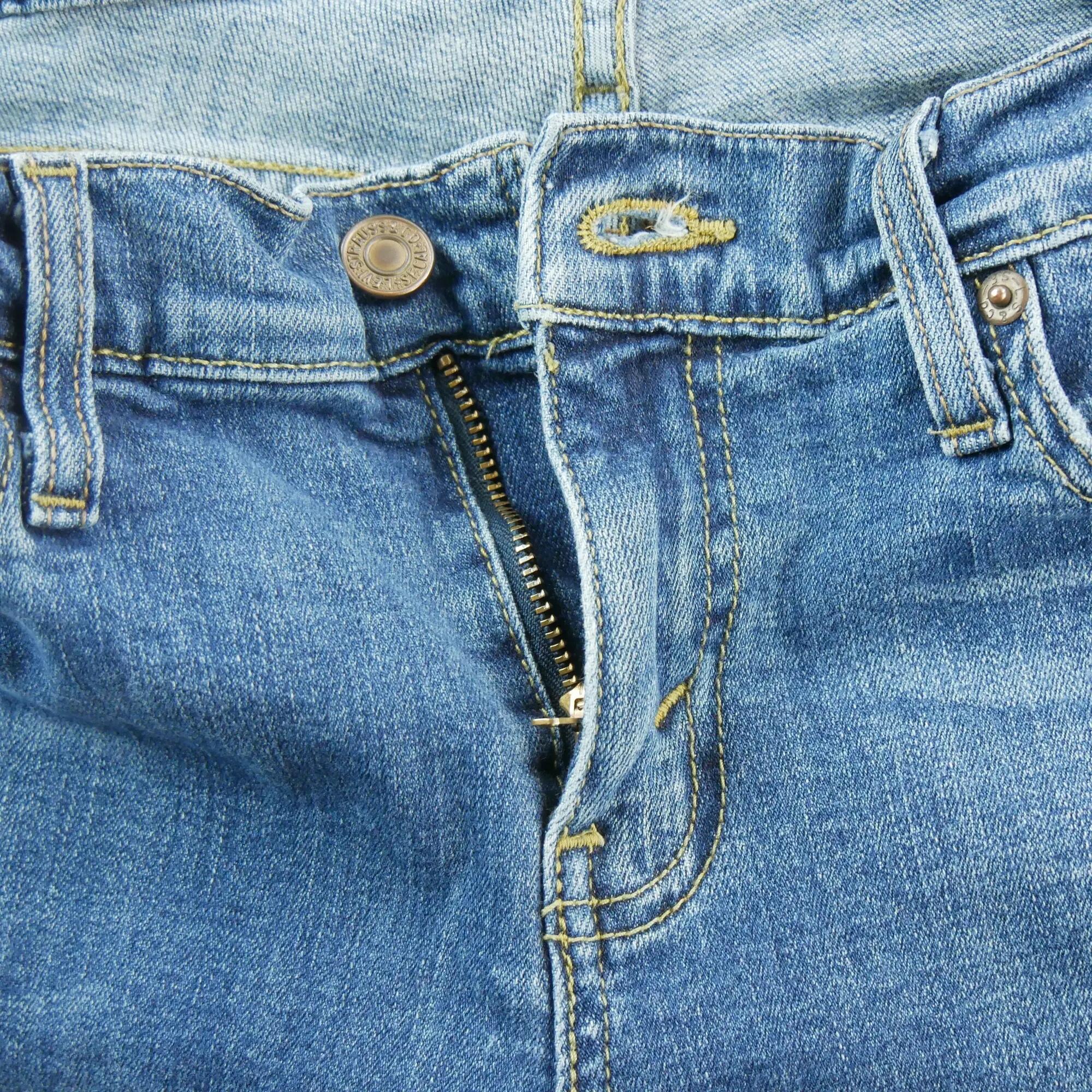 Refurbished - Levi Strauss Damenjeans 513 Boyfriend - In sehr gutem Zustand 8/9