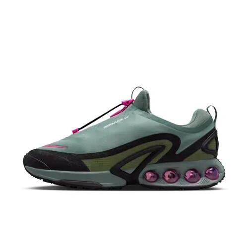 NIKE picture