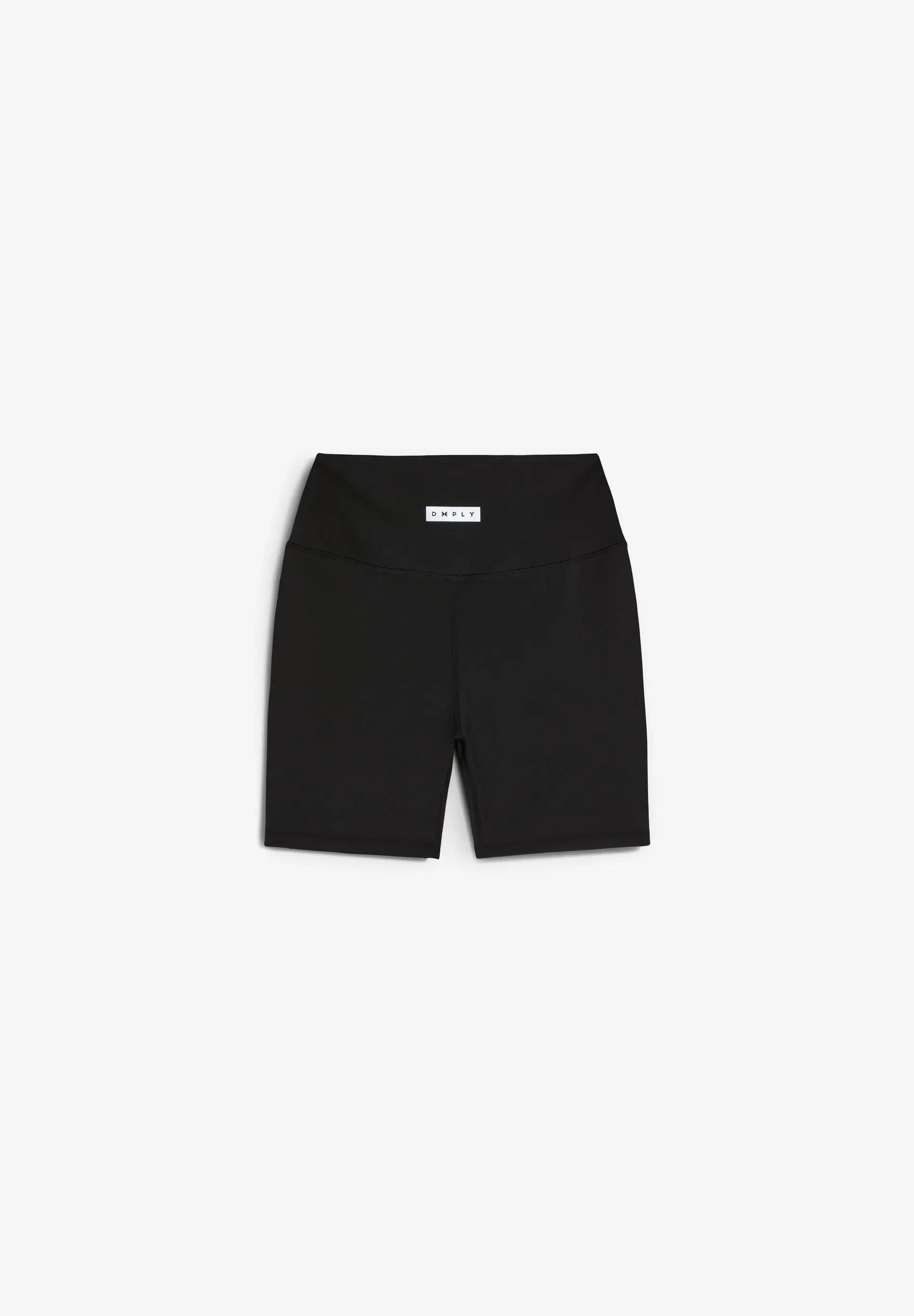 Basic Shorts 4/10
