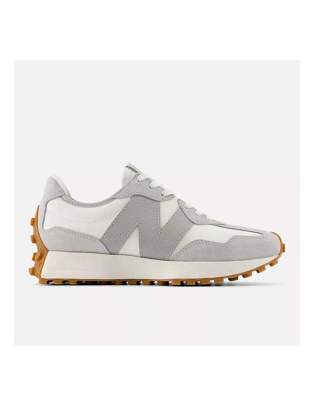NEW BALANCE picture