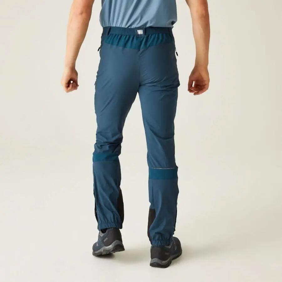 Pantalon de randonnée Regatta Mountain III 4/7