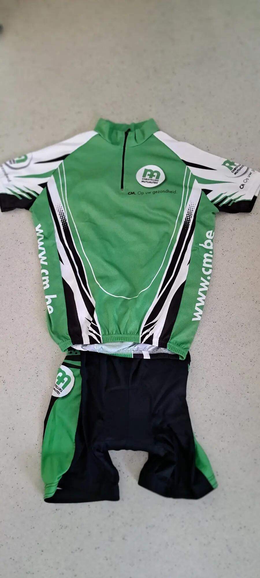 Entre Particuliers - Ensemble cycliste neuf 1/2
