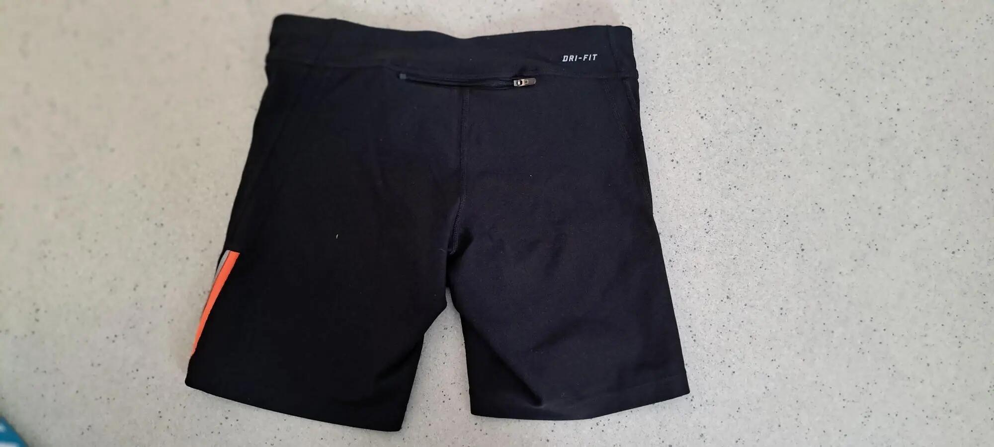 Entre Particuliers - Short de course Nike 2/3