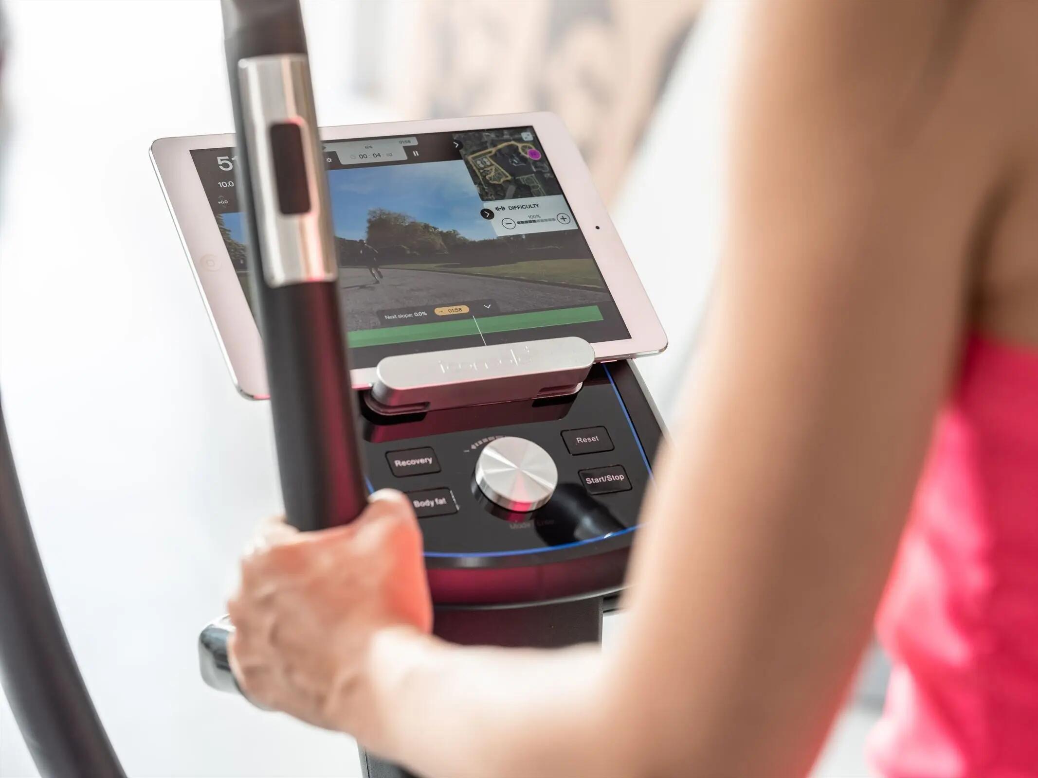 Crosstrainer - Perform X2i 6/13