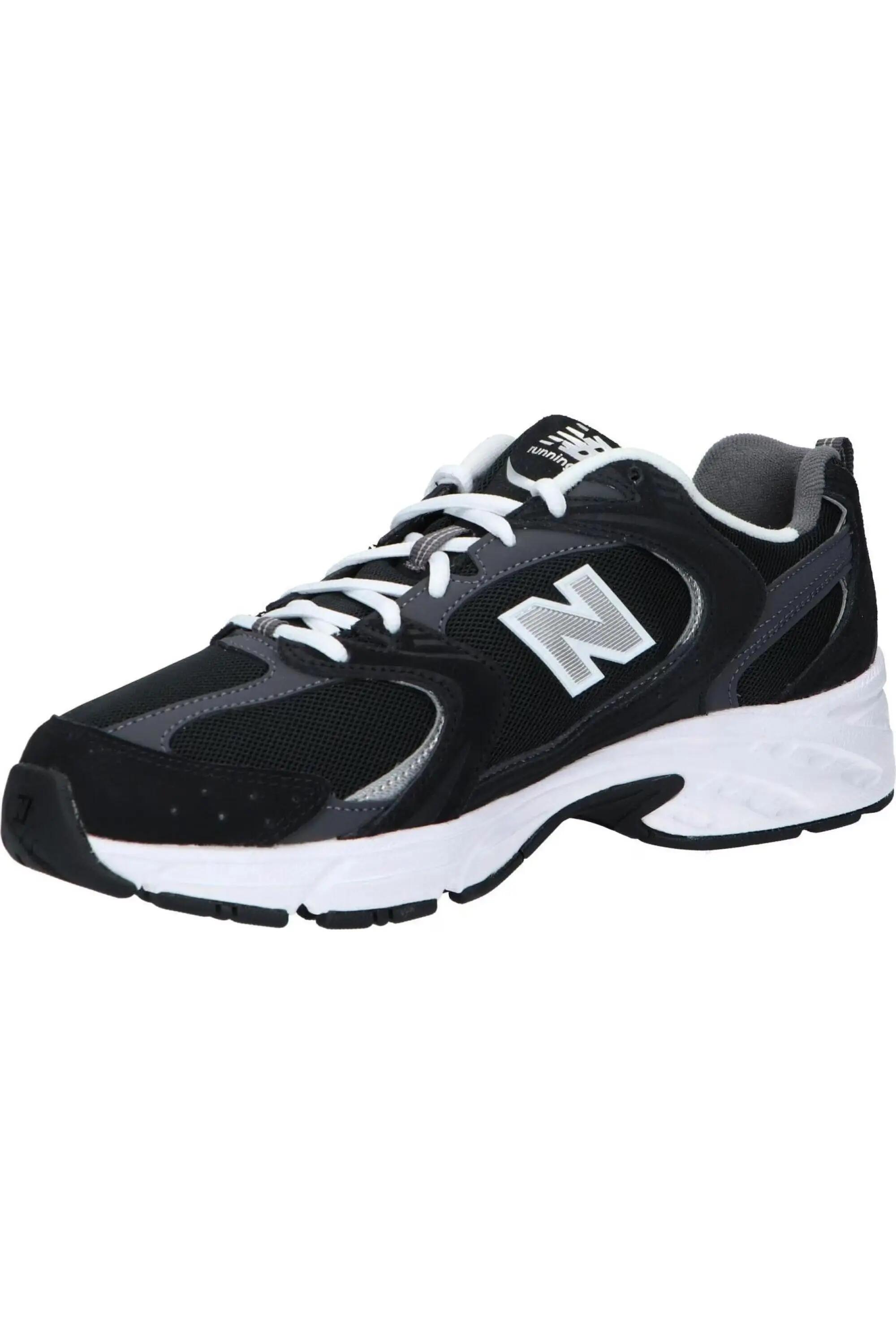 Scarpe sportive 3/5