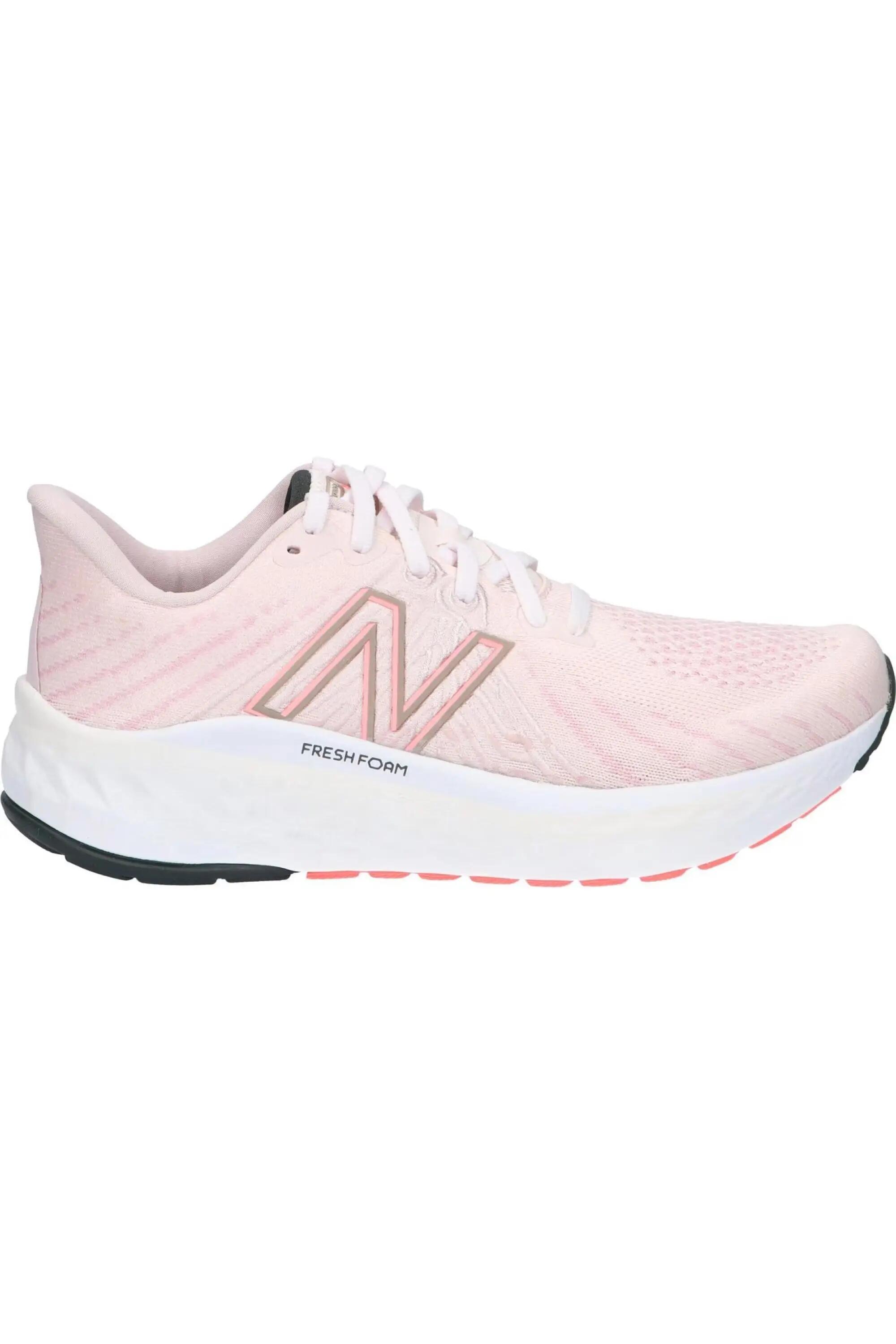 NEW BALANCE picture