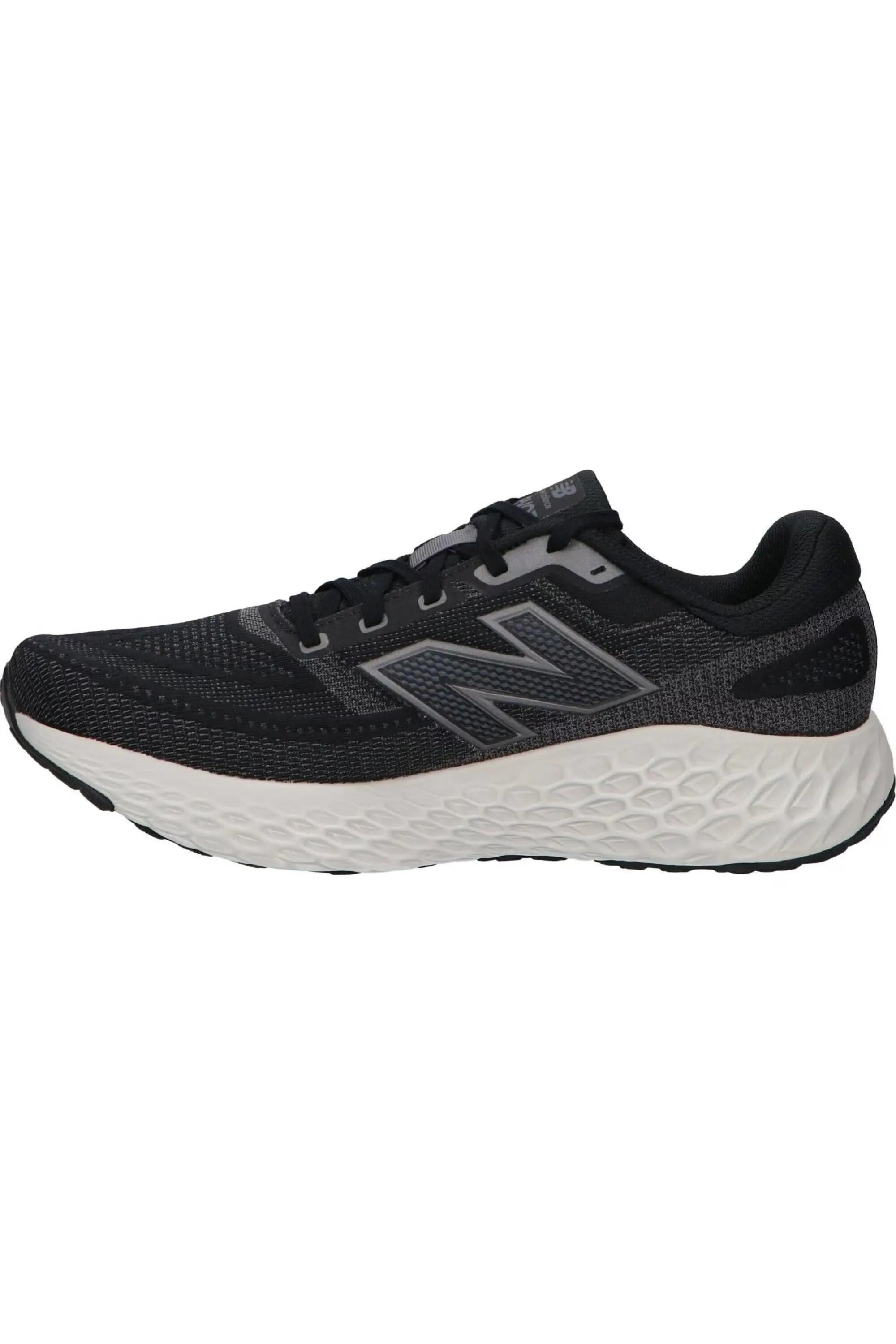 Hardloopschoenen New balance model MEVOZRU4 voor mannen 4/5