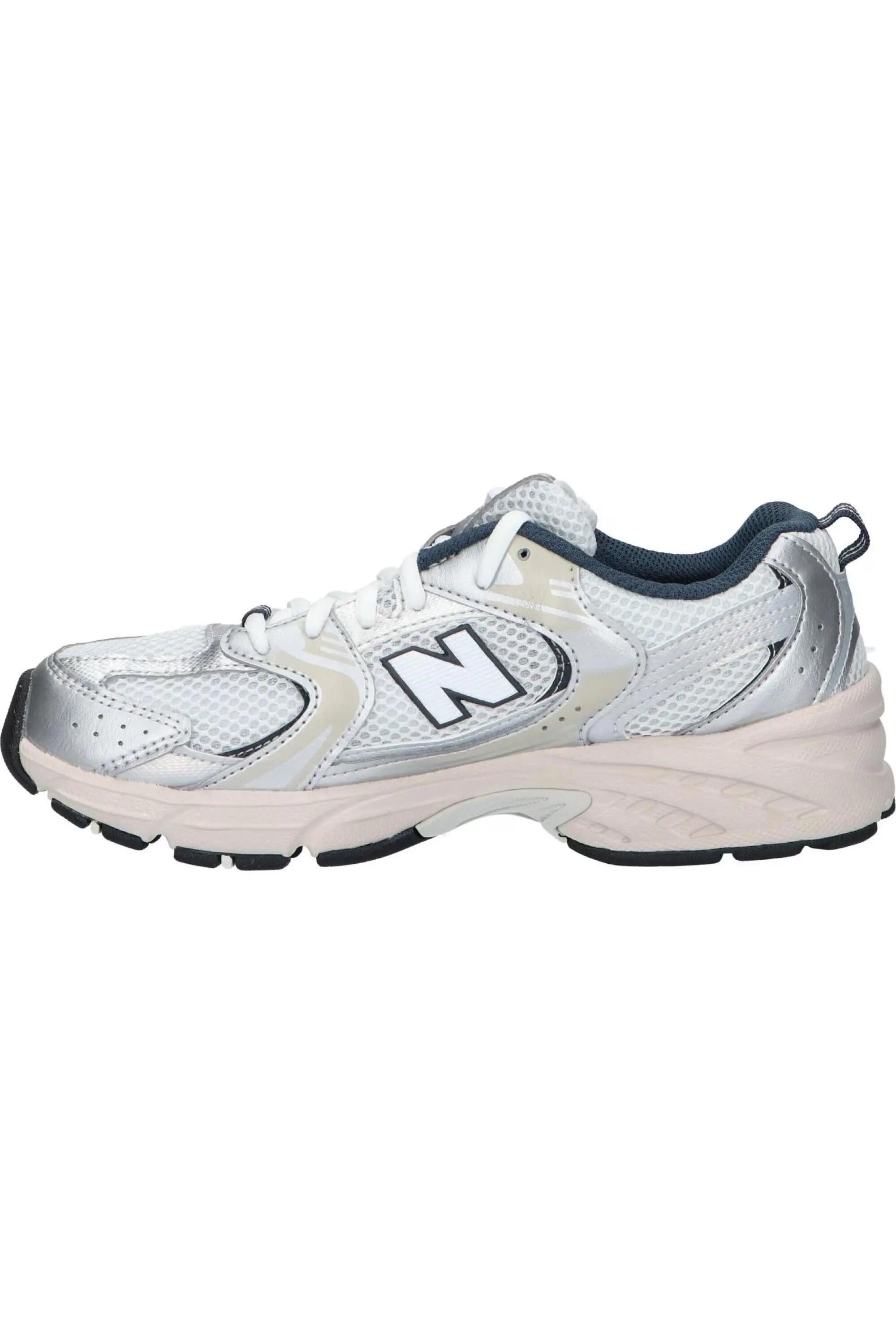 Sapatilhas New balance modelo GR530KA para mulheres 4/5