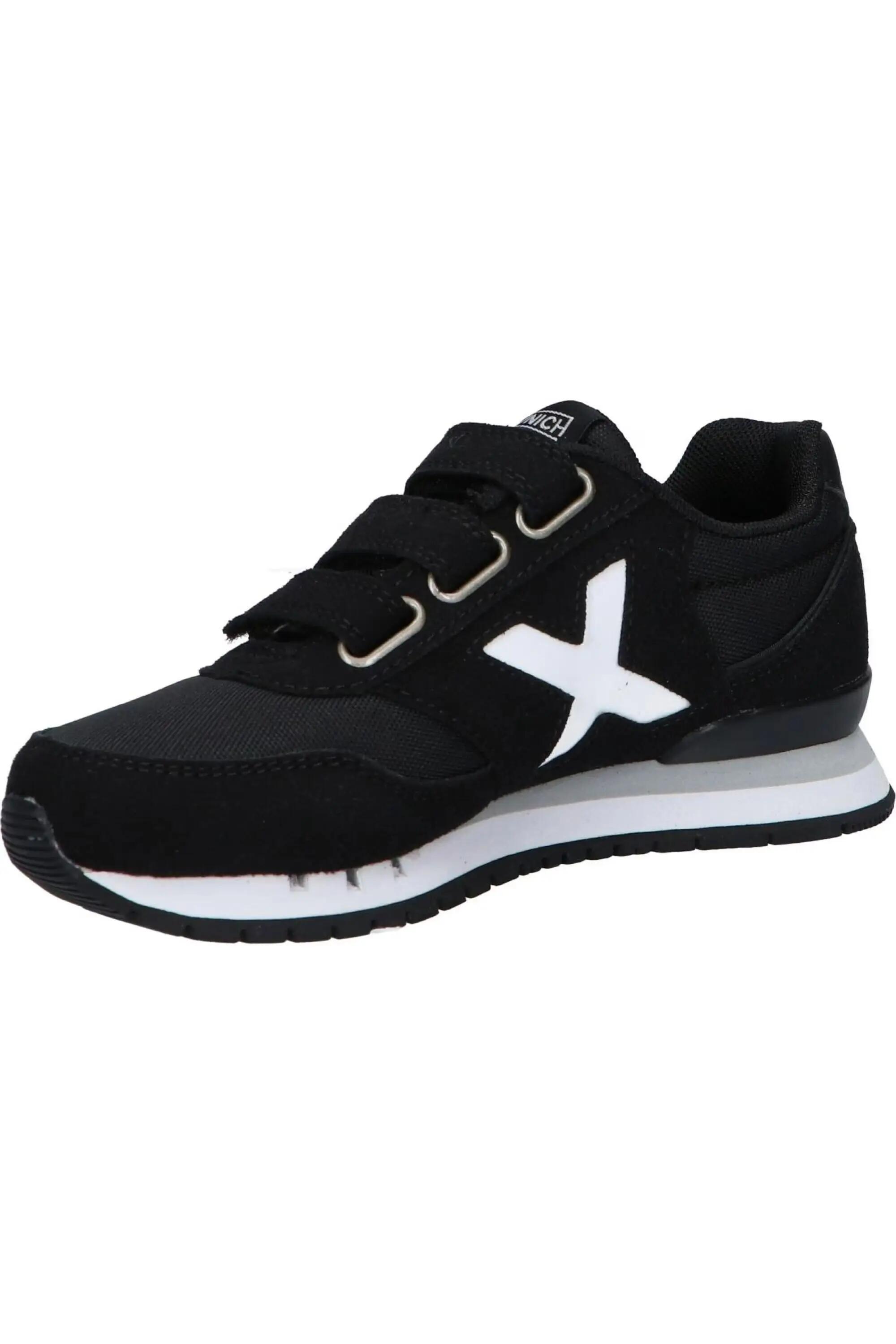 Munich Dash Kid VCO Black Children's Sneakers. 3/5