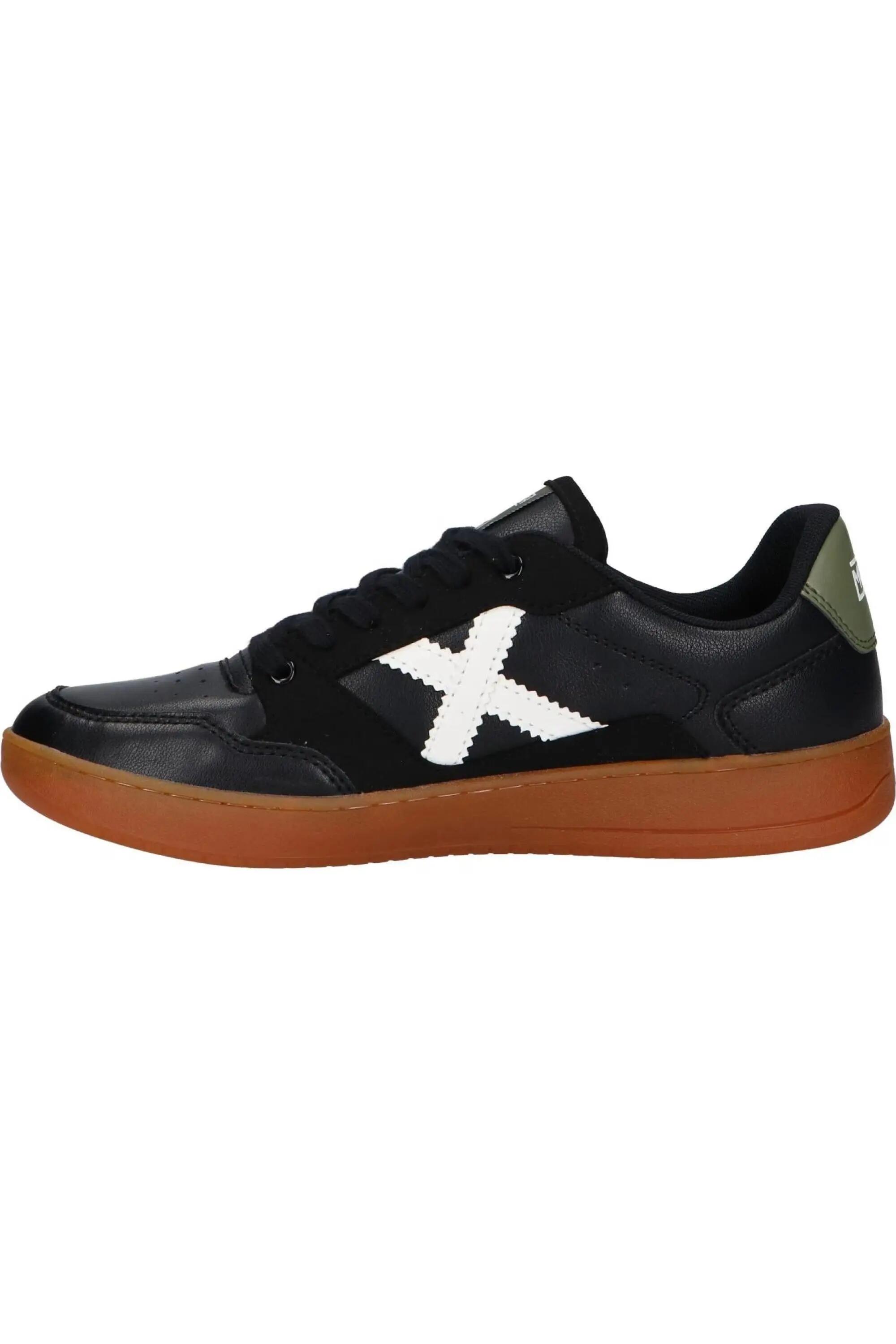 Scarpe da calcetto Munich modello 8908080 per uomini 4/5