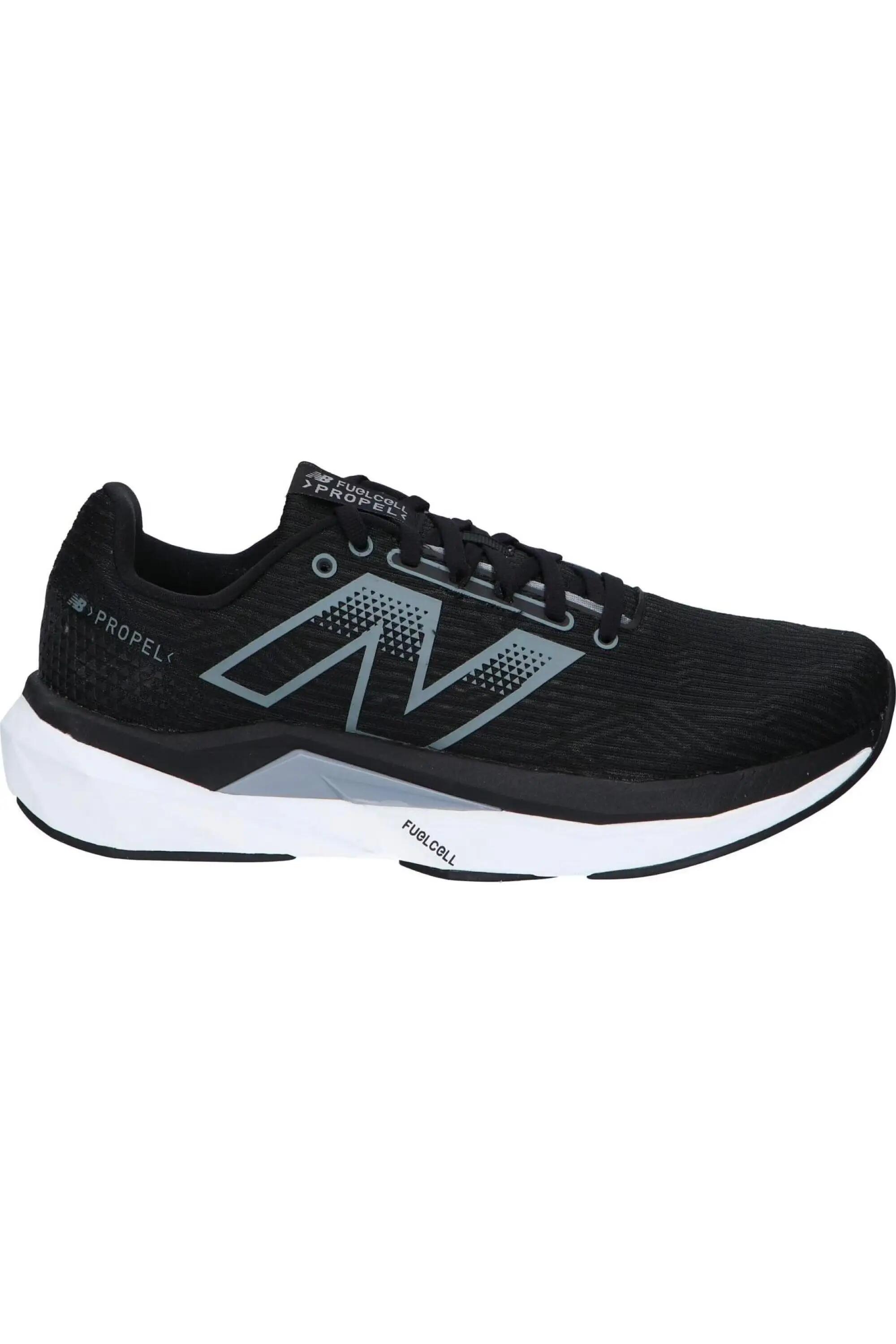 NEW BALANCE picture