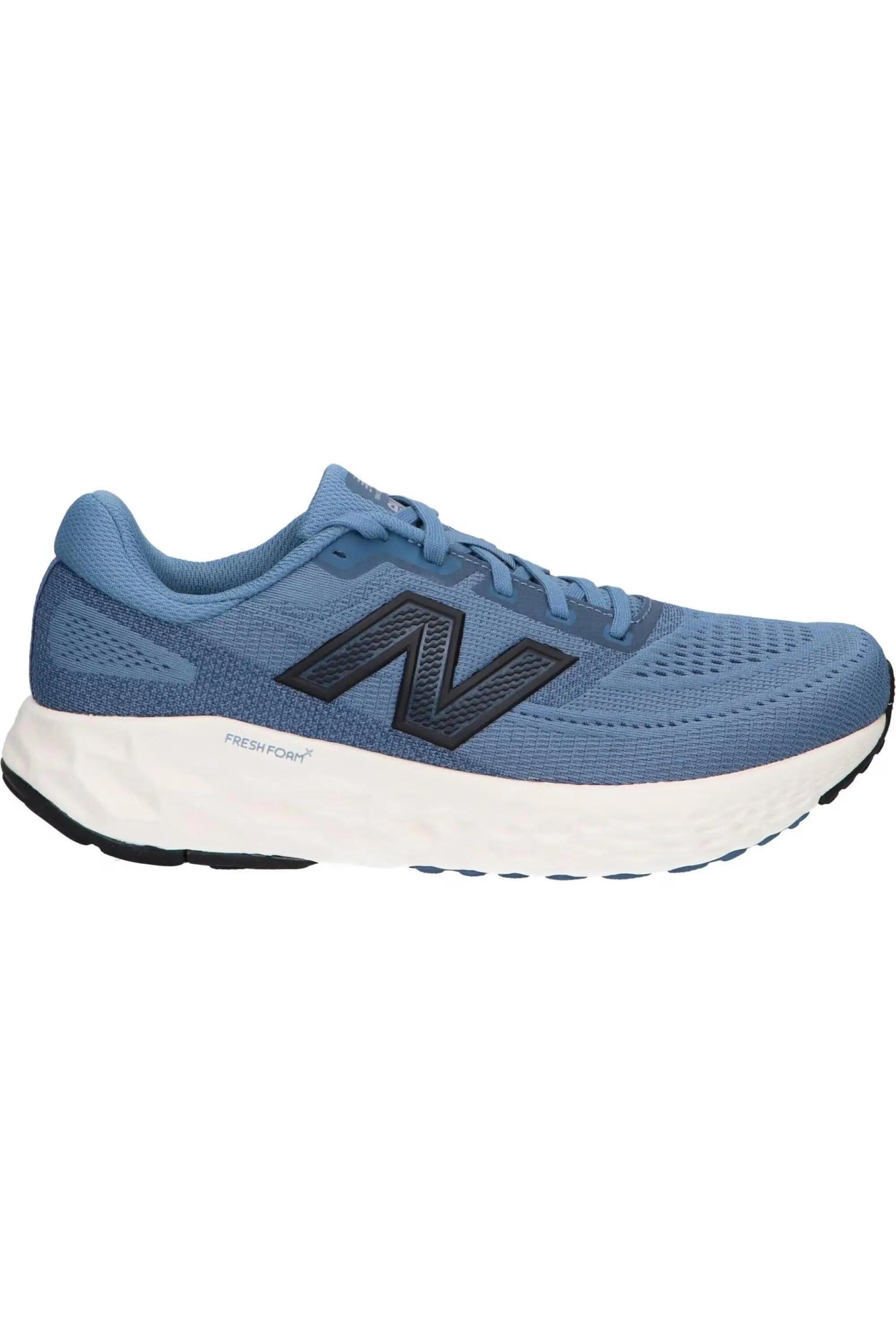 NEW BALANCE picture