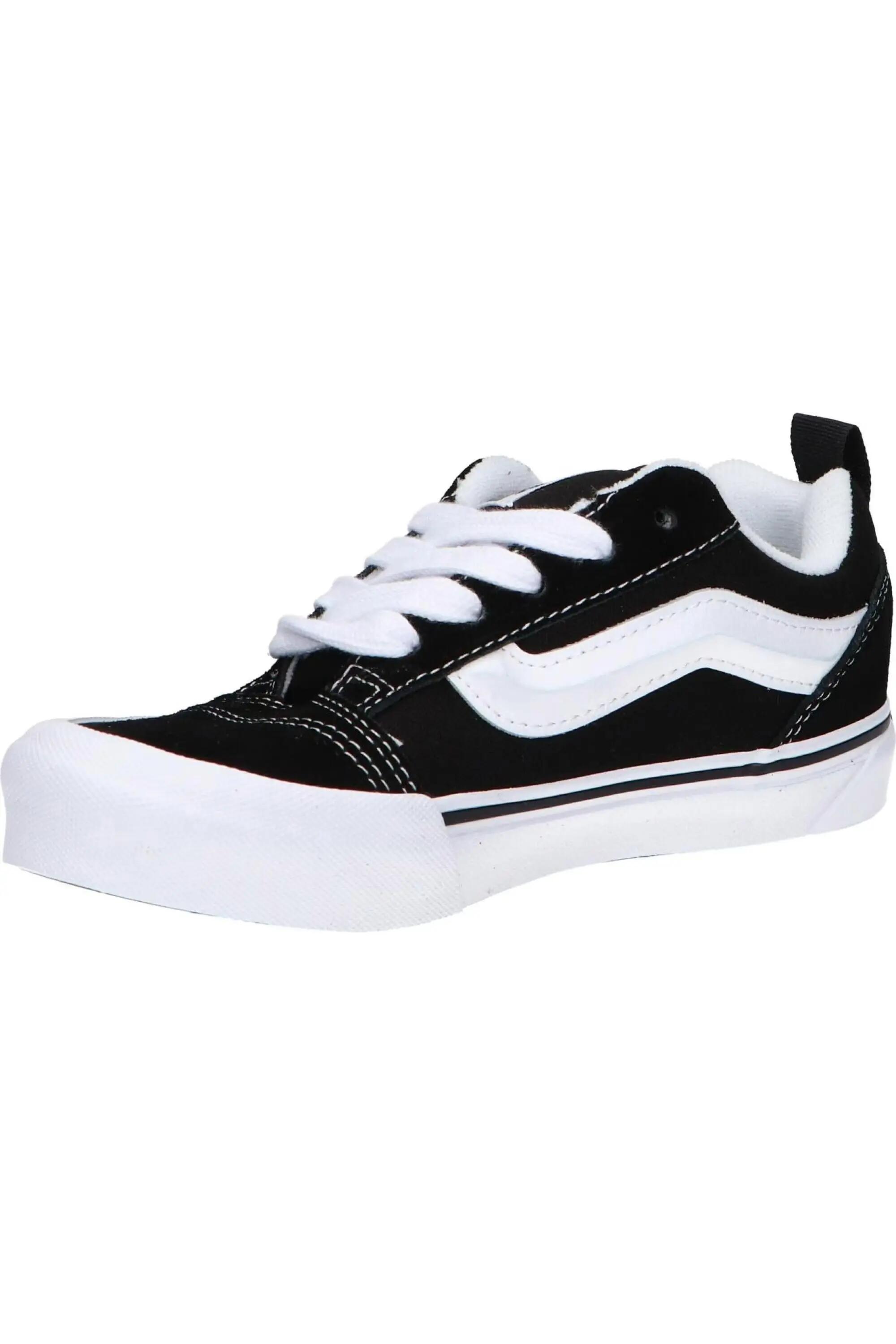 Scarpa sportiva 3/5