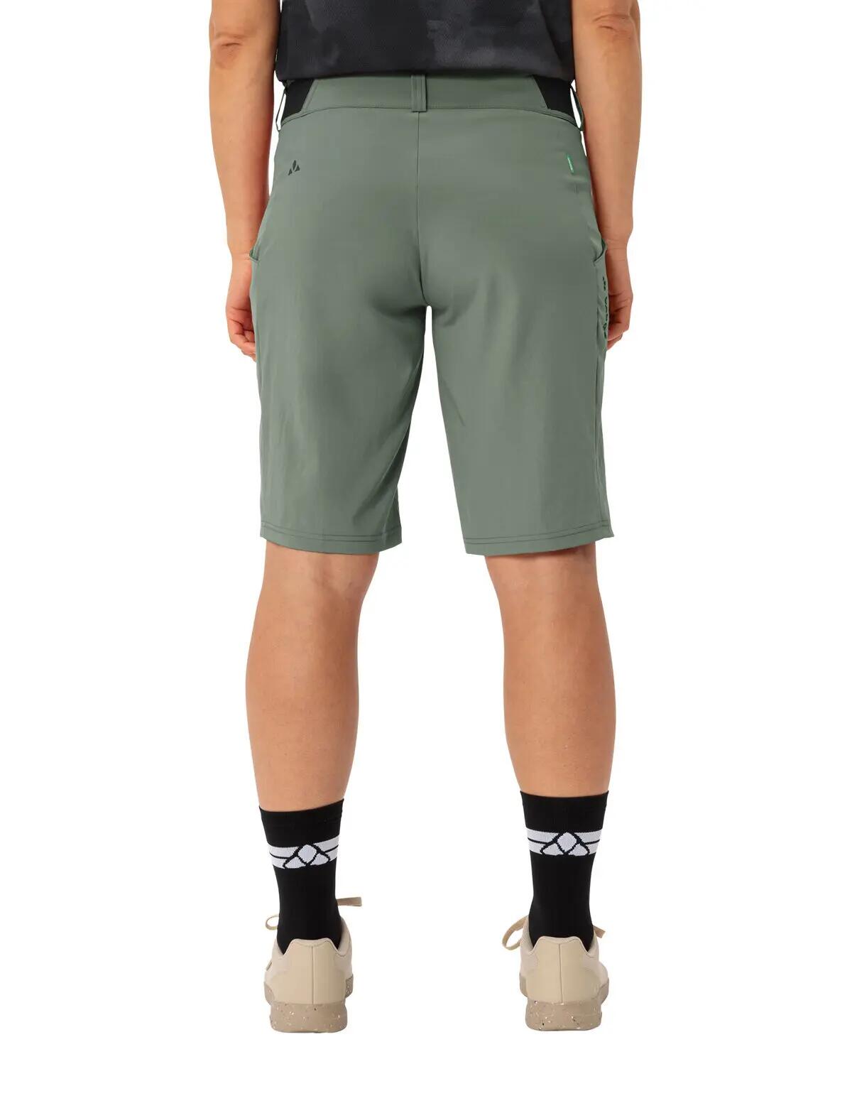 Radhose ohne gepolsterten Einsatz W Loamer Base Shorts 4/7