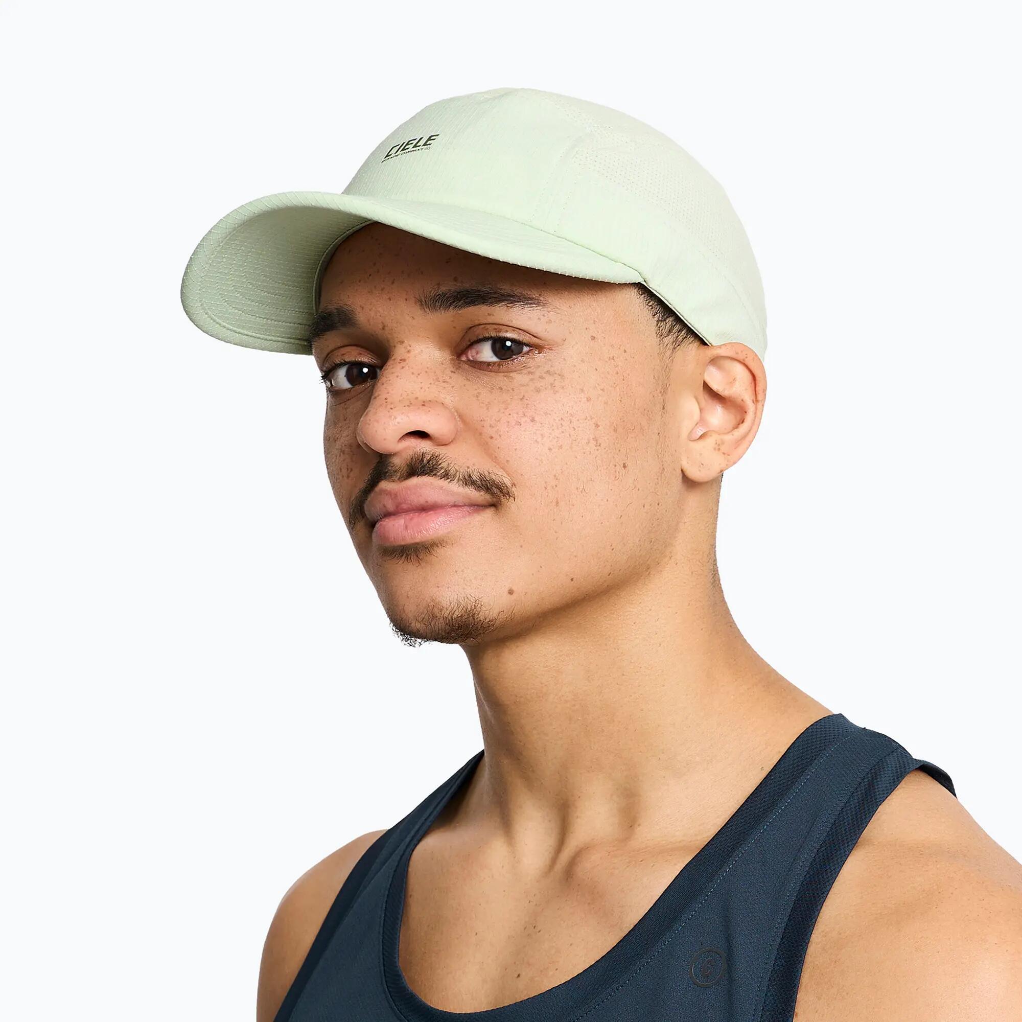 Cappellino con visiera Ciele Athletics GOCap Field Capital RC light moss 5/7