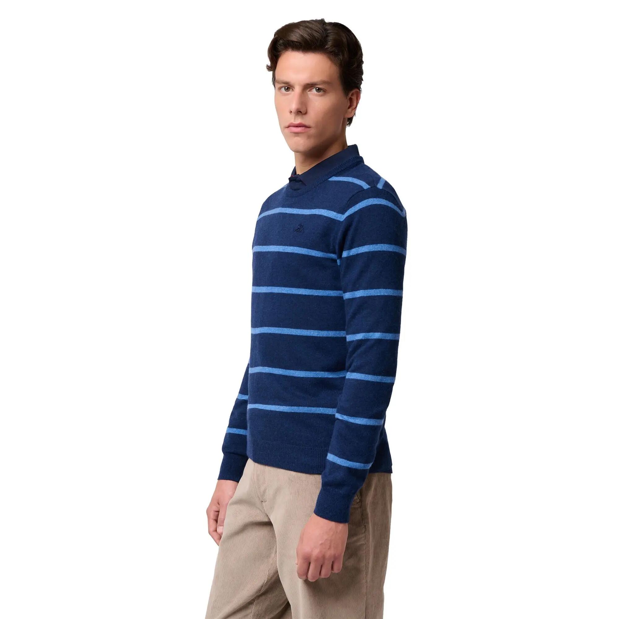 Pull pour homme bleu pour lifestyle 4/6