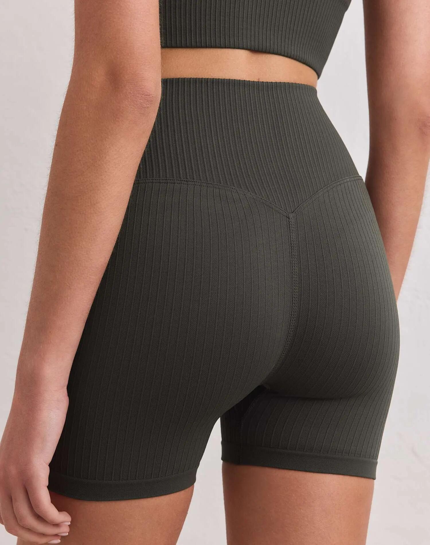 Damen Bikershorts Gerippt Nahtlos Midi Hochbund squat proof Dunkles Efeugrün 4/6
