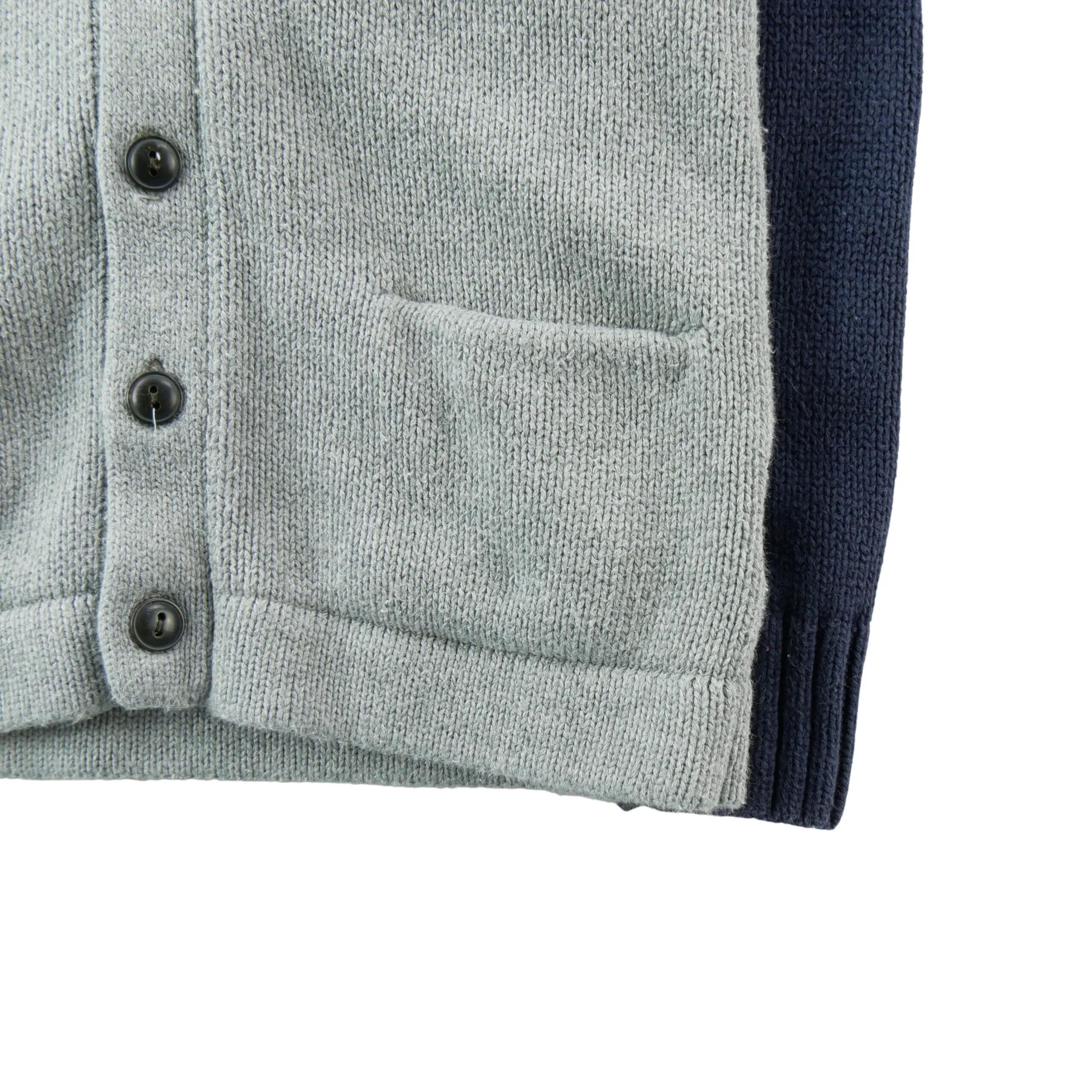 Tweedehands - Gilets Jongens Geborduurd Cijfer 3 Grijs - Als nieuw 4/8