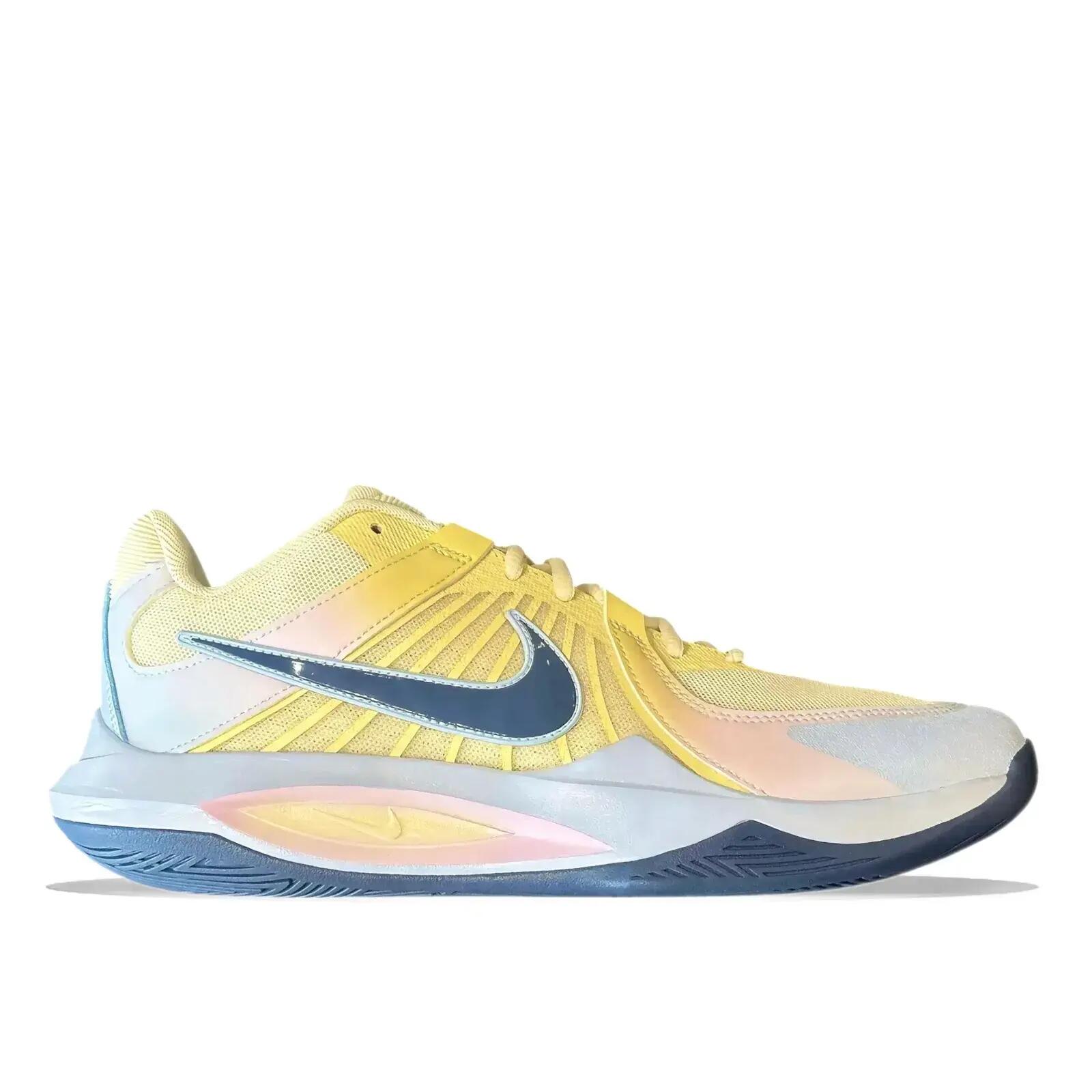 NIKE picture