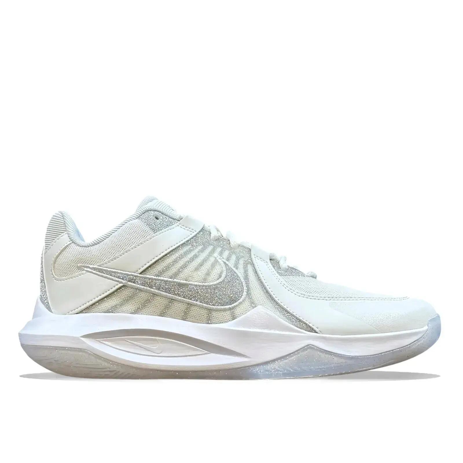 NIKE picture