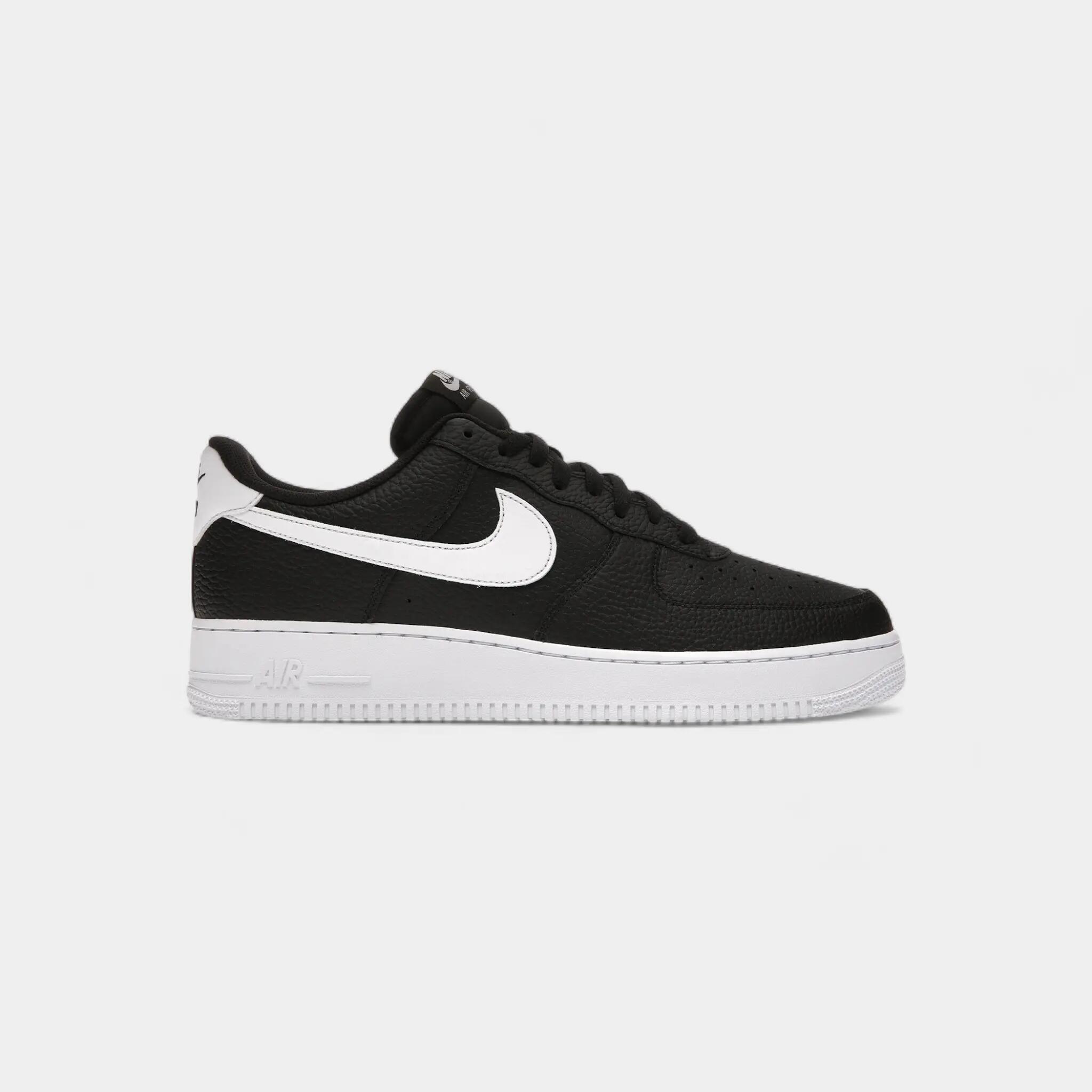 Nike Air Force 1 Low '07 Black White Pebbled Leather 1/5