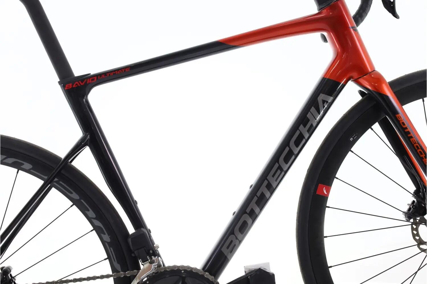 Vélo de route reconditionné · Bottecchia 8Avid Ultimate Di2 12V · Très bon état 2/8