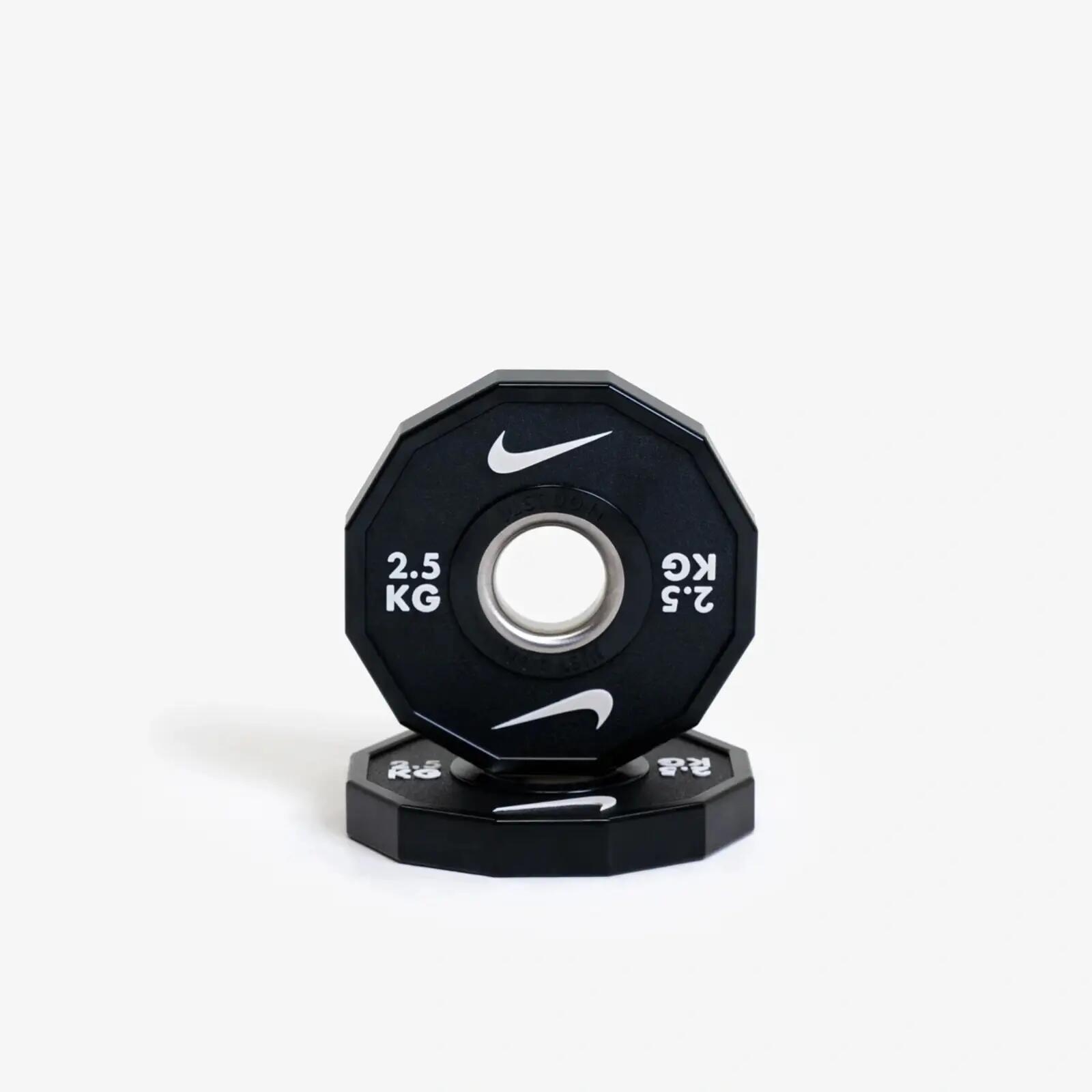 NIKE STRENGTH picture