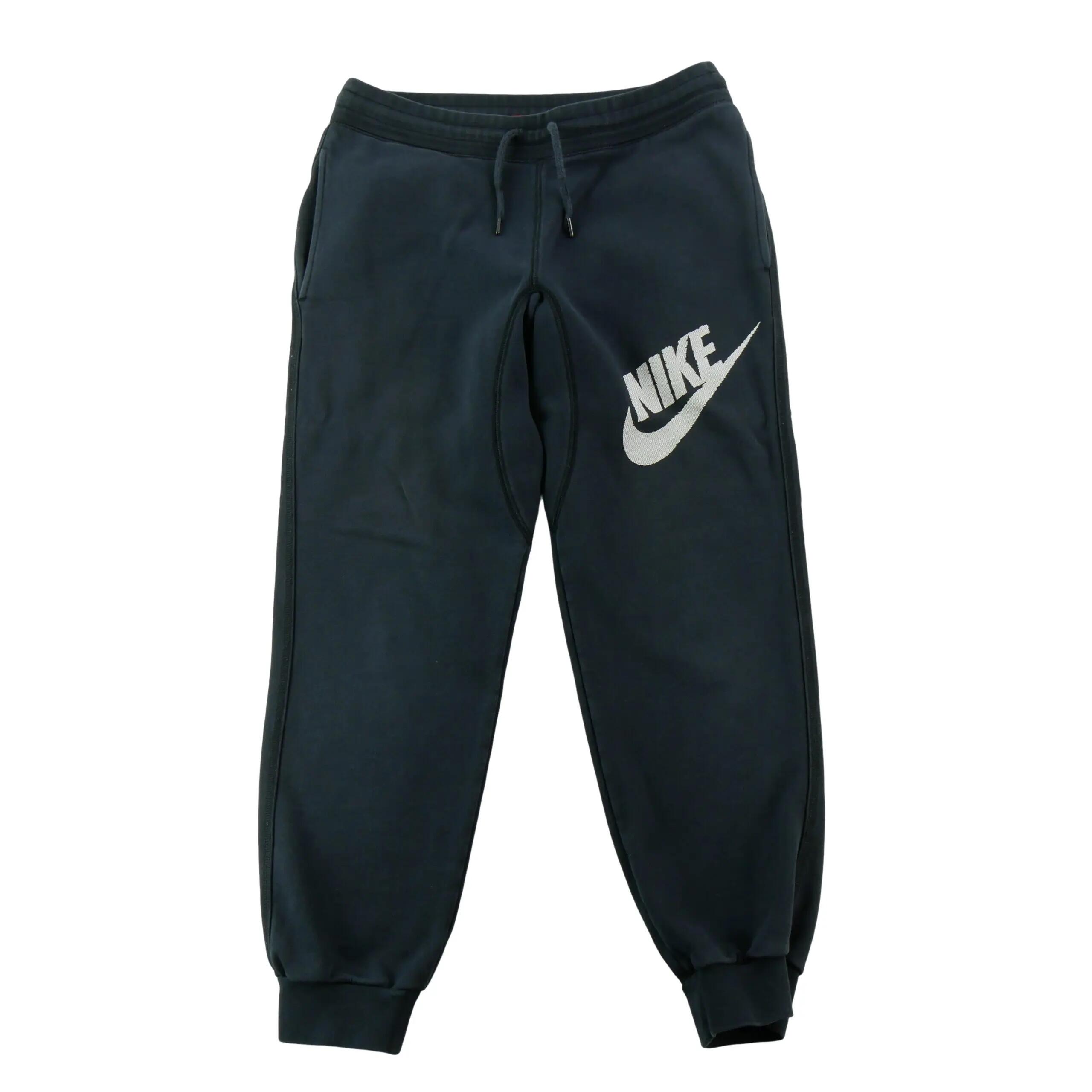 NIKE picture