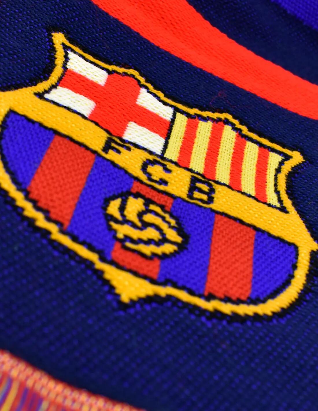 A Barça 2026-27-es szurkolói sálja 3/3
