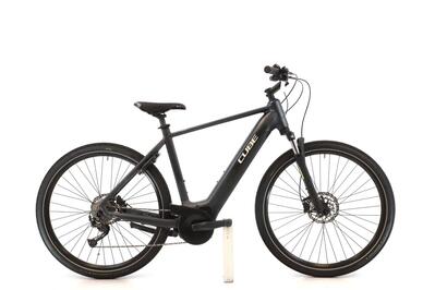Tweedehands stadsfiets · touring hybrid one · zeer goede toestand