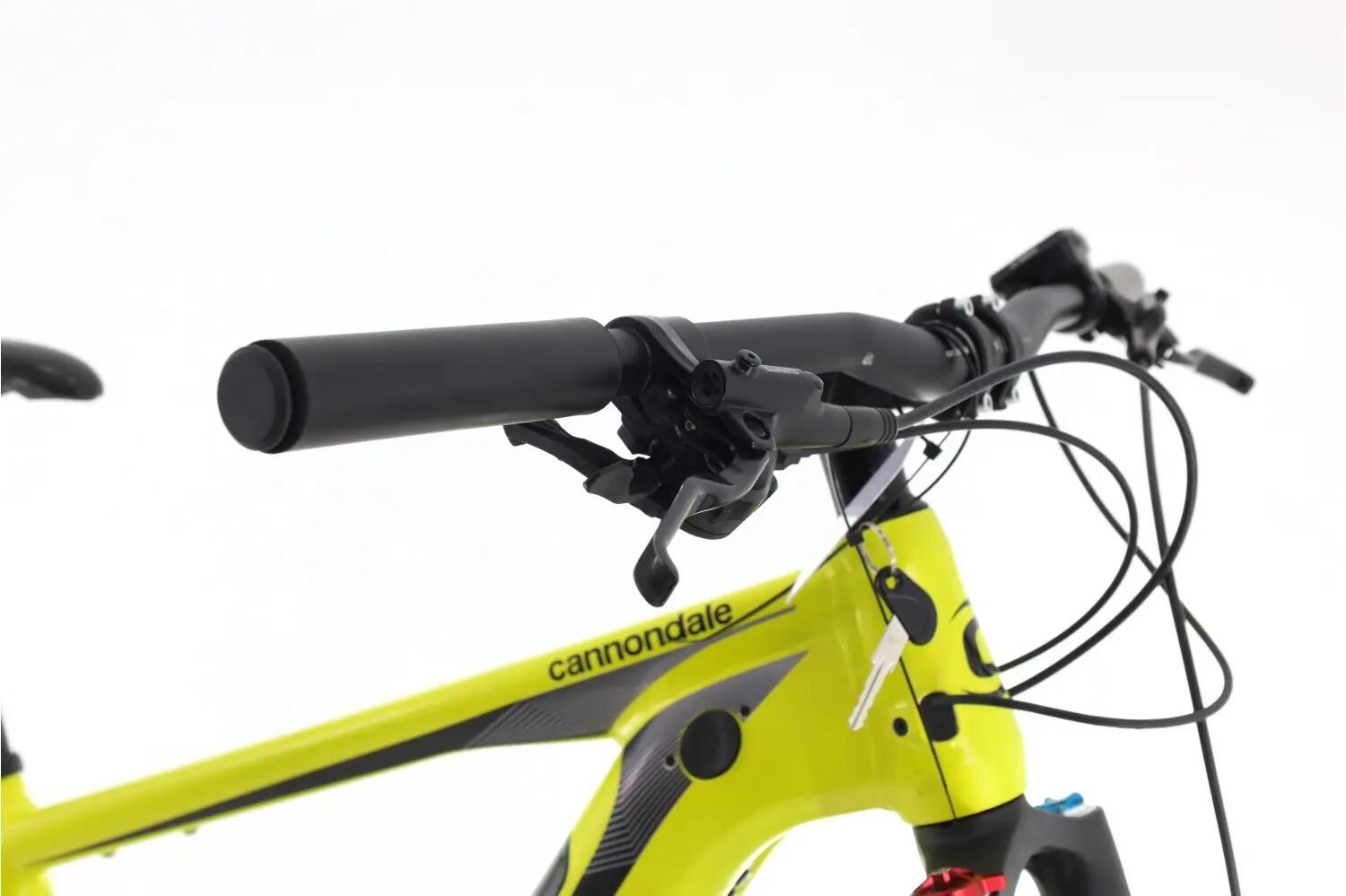 Segunda Vida · Ebike ·  Trail Neo 4 HT · Muy buen estado 6/8