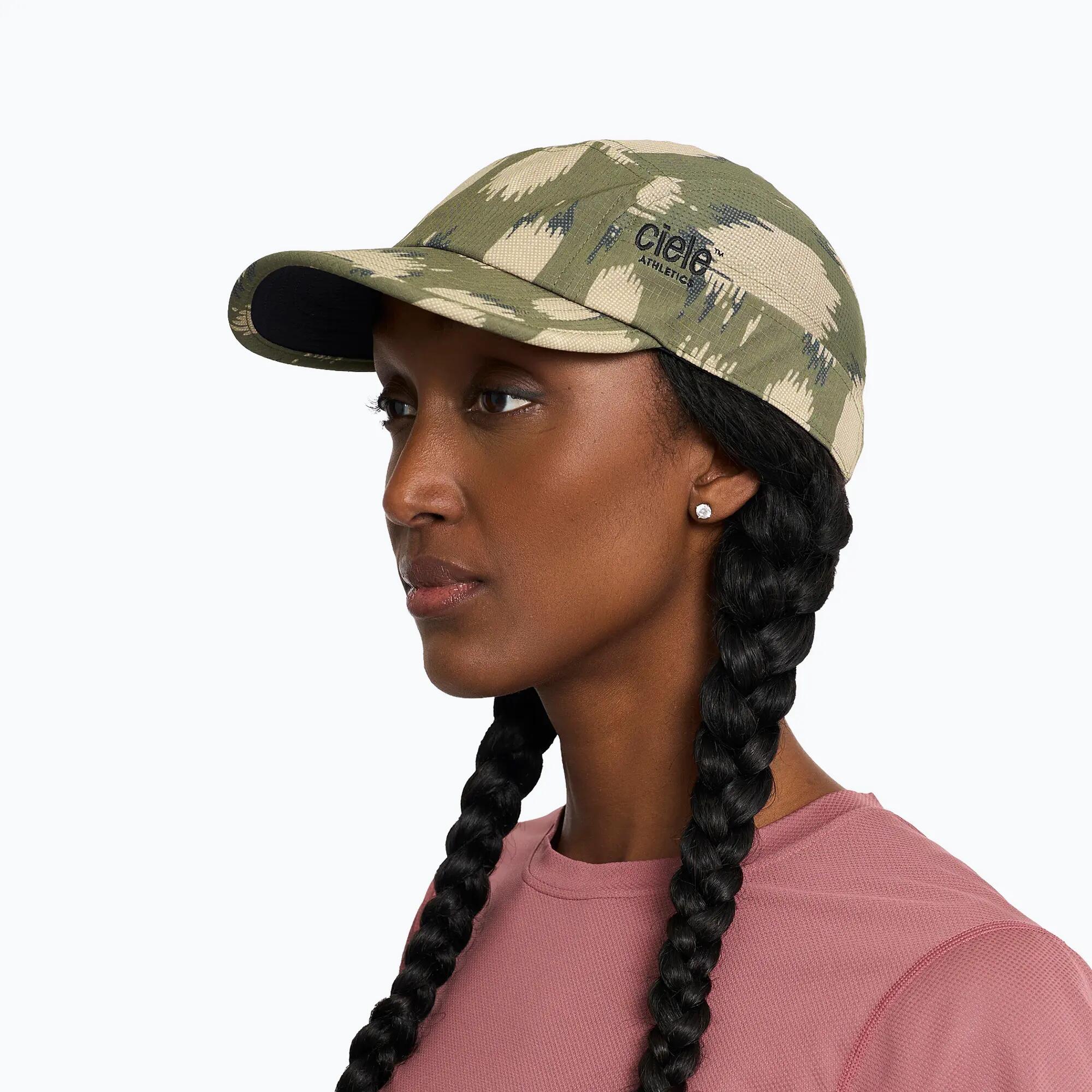 Cappellino con visiera Ciele Athletics GOCap Field AllOverPrint Cheetah kombu 5/7