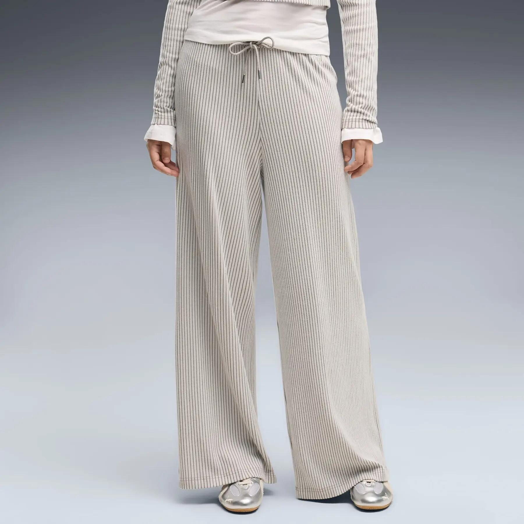 Pantaloni da tuta da donna Puma ESS 4/5